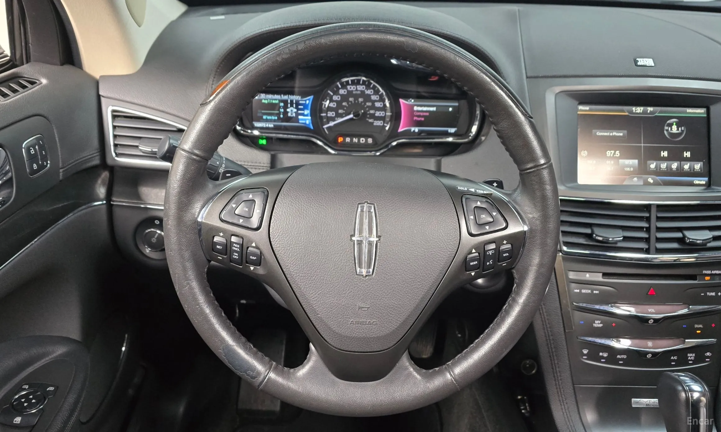 Lincoln MKT превью 13