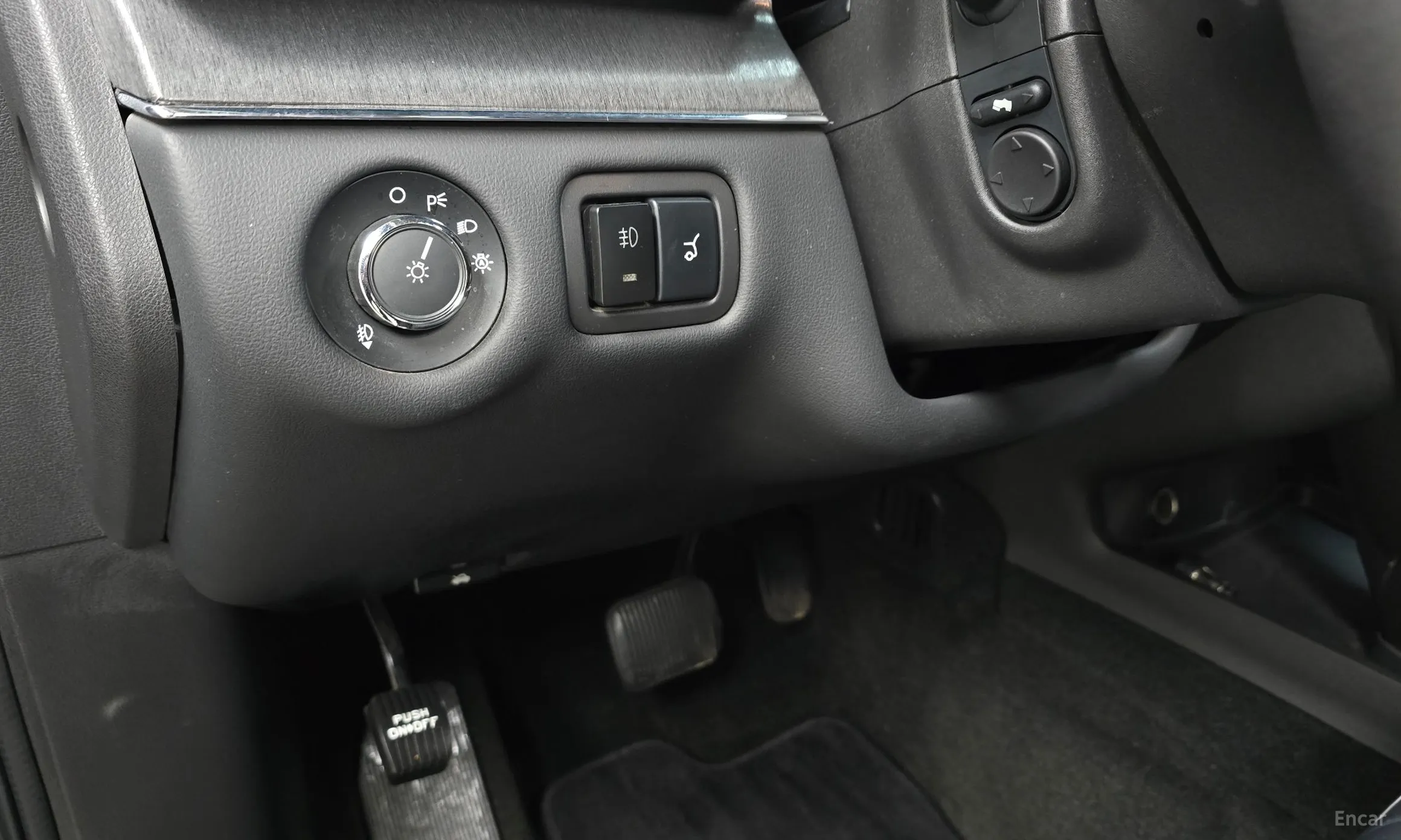 Lincoln MKT превью 18