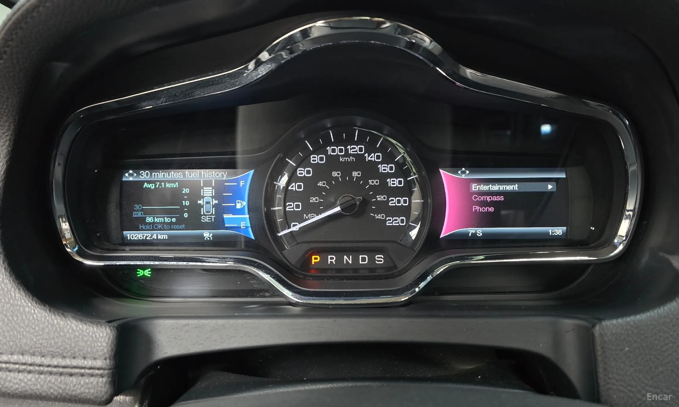 Lincoln MKT превью 8
