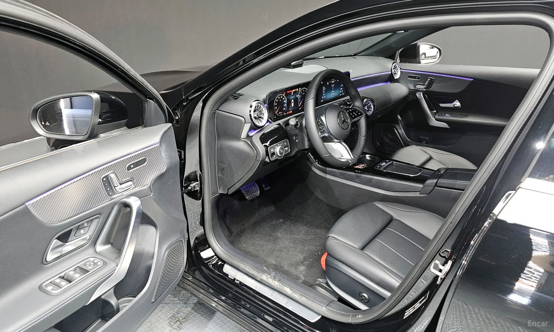Mercedes Benz A-Class W177 превью 10