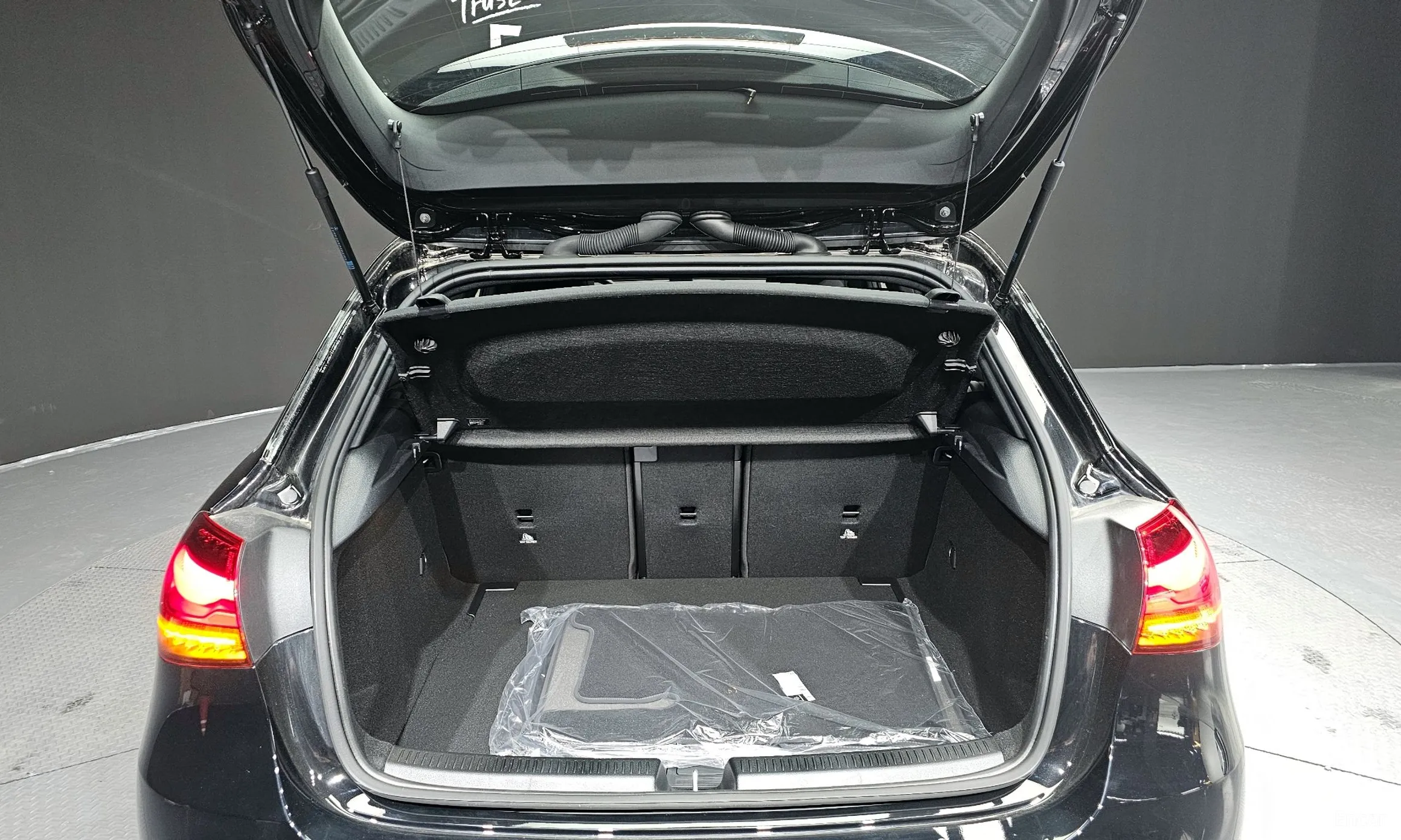 Mercedes Benz A-Class W177 превью 20