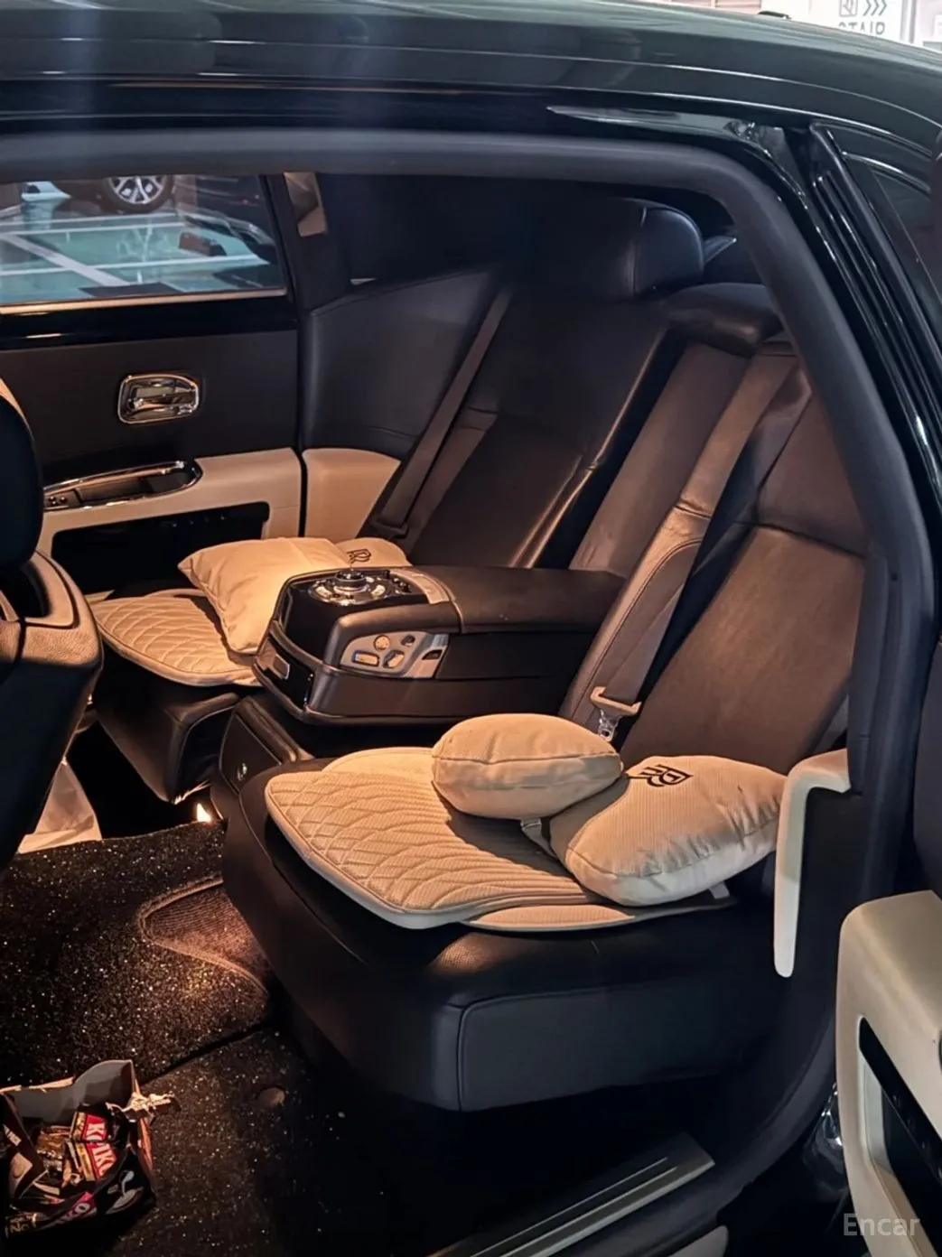 Rolls-Royce Ghost превью 11