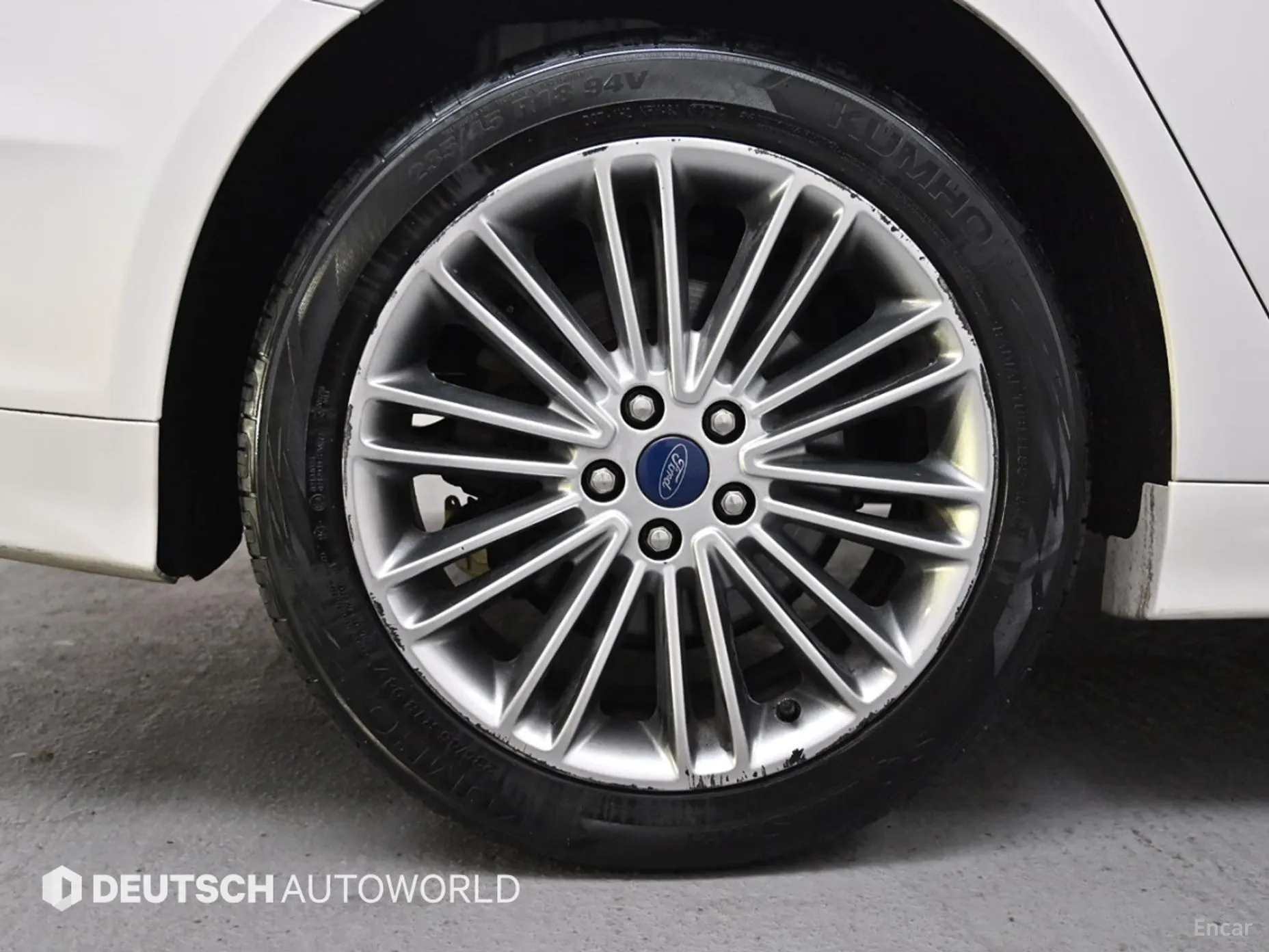 Ford Fusion превью 5