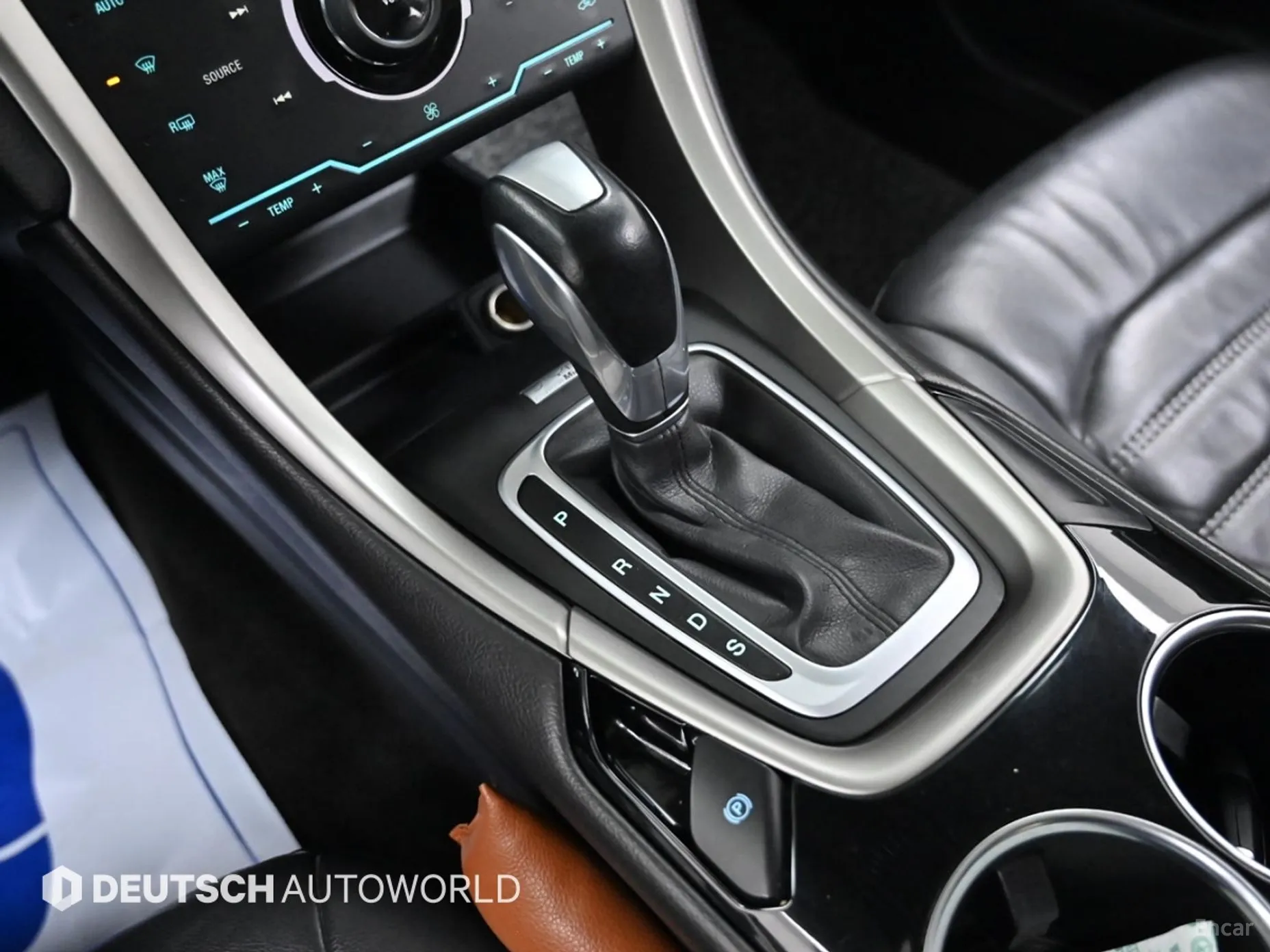 Ford Fusion превью 9