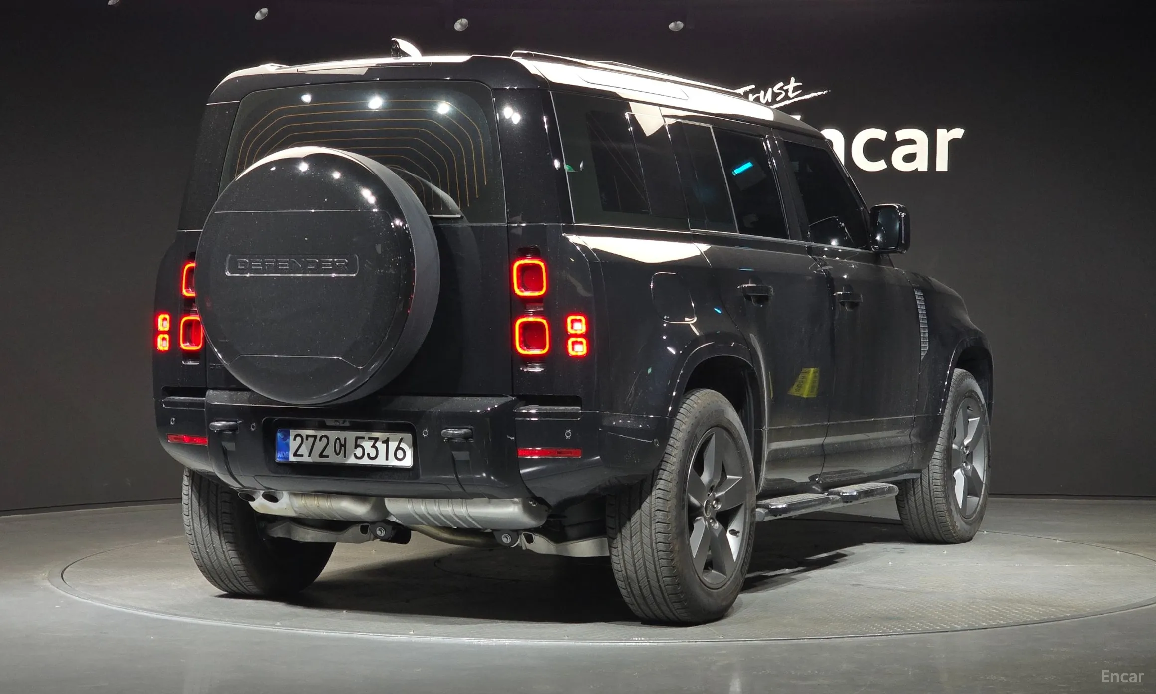 Land Rover Defender (L663)