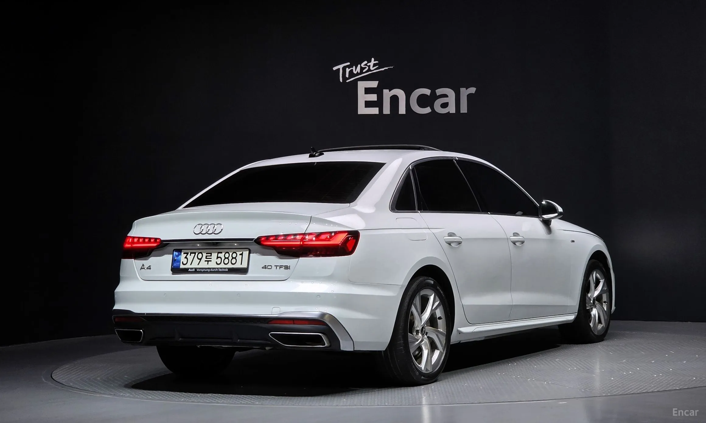 Audi A4 (B9)
