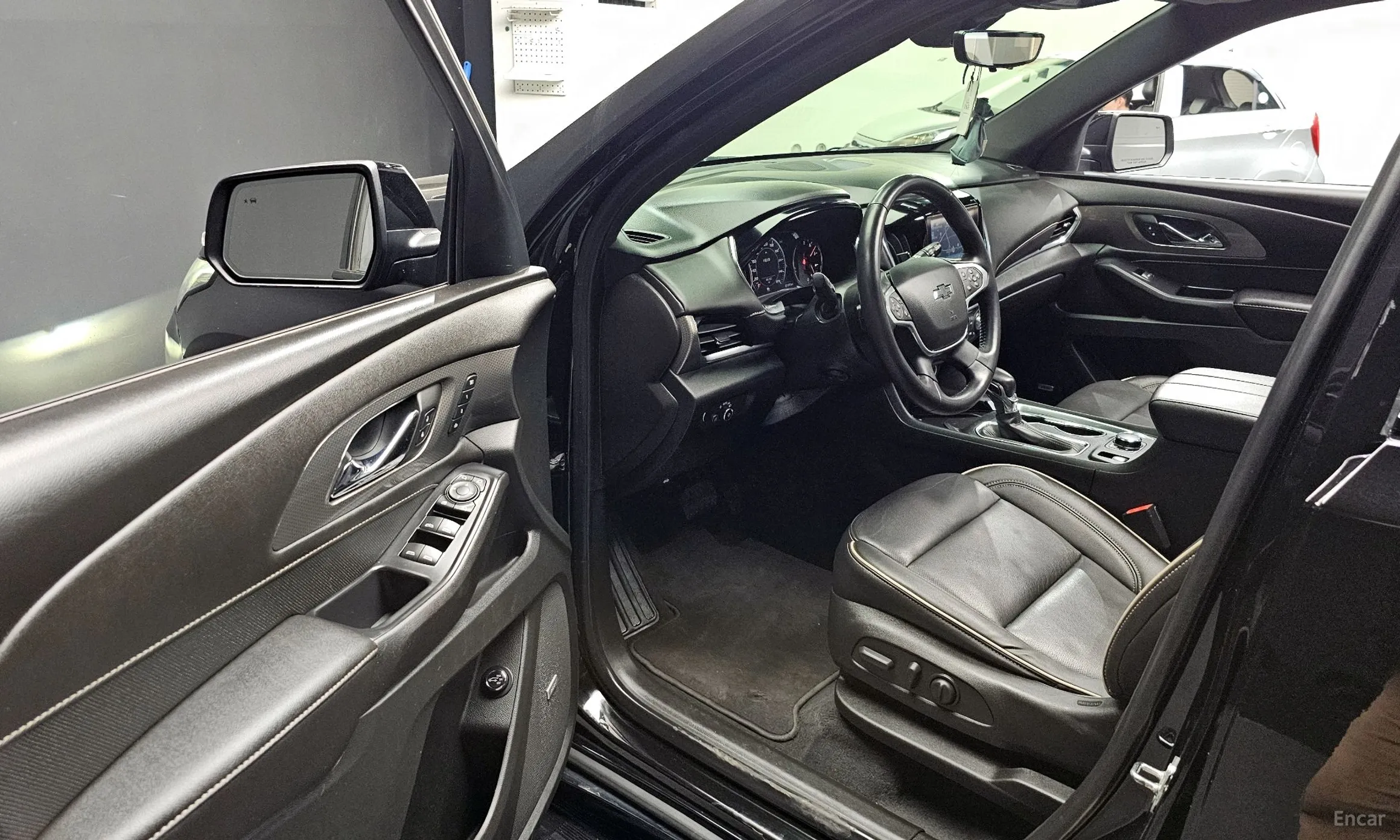 Chevrolet (GM Daewoo) Traverse превью 10