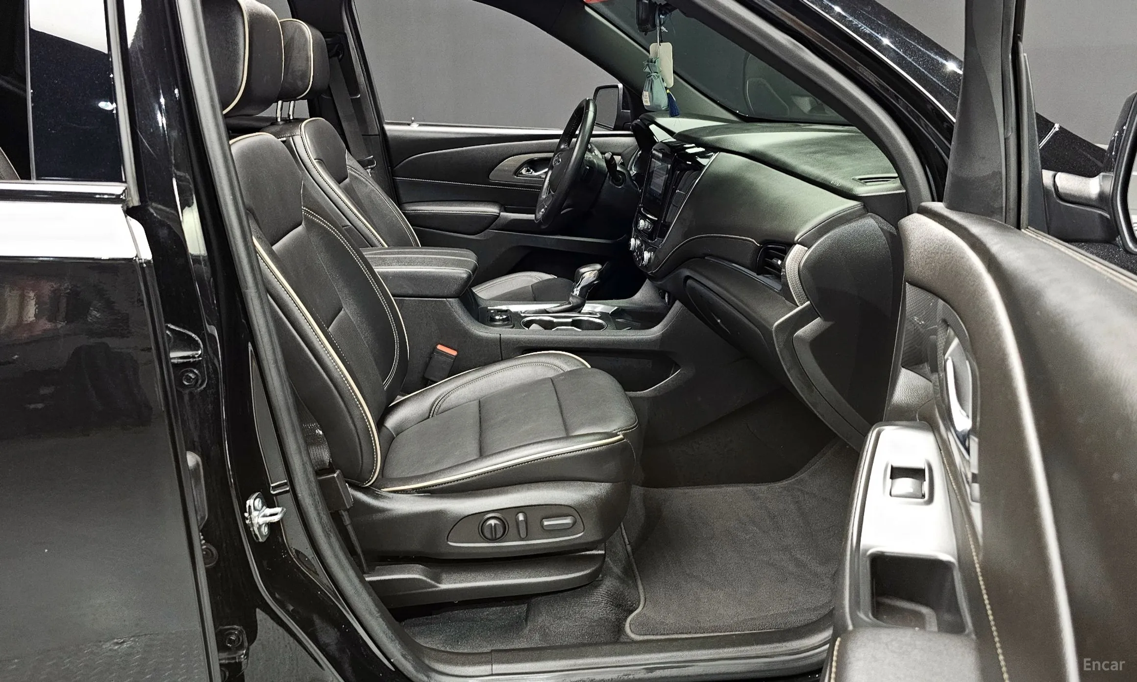 Chevrolet (GM Daewoo) Traverse превью 11