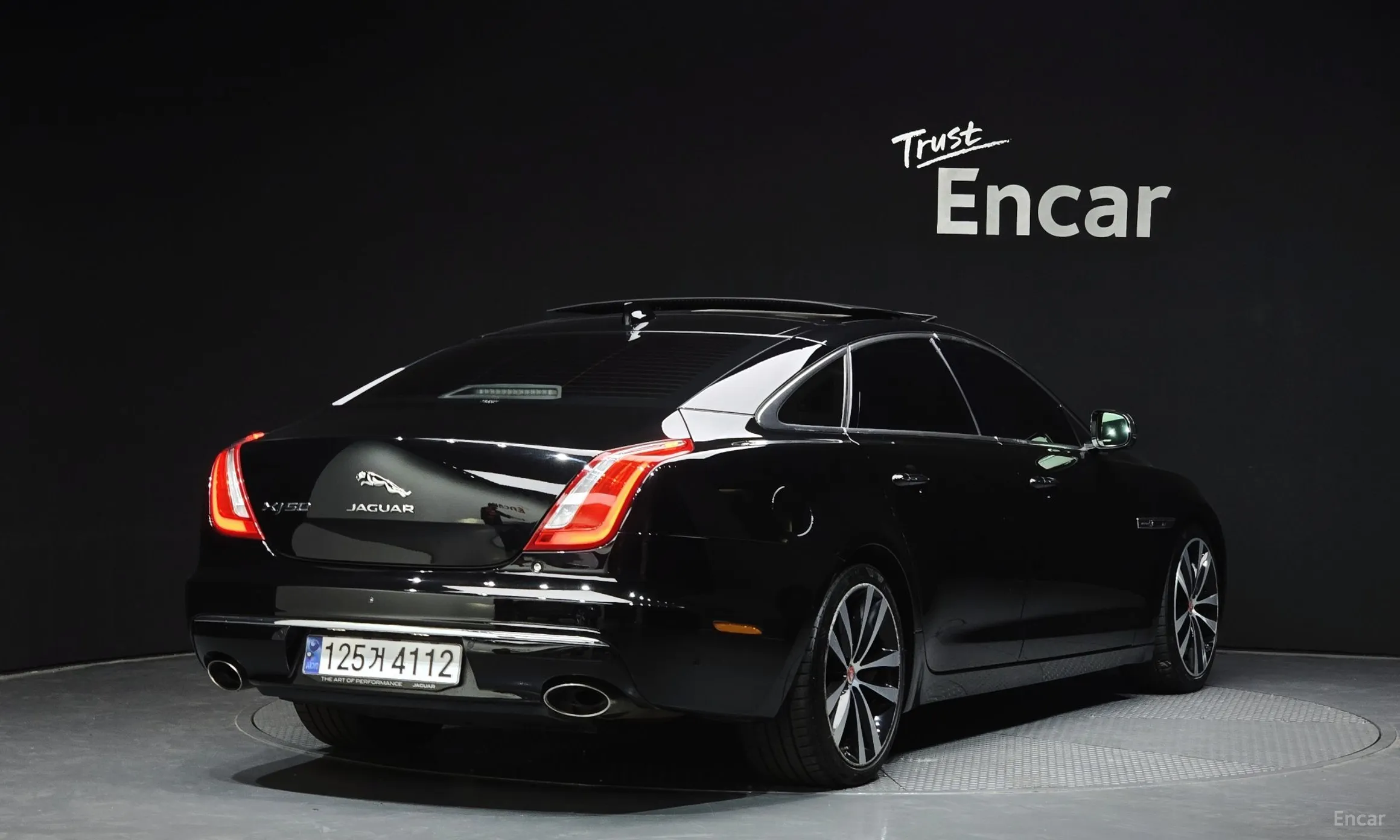 Jaguar All New XJ превью 2