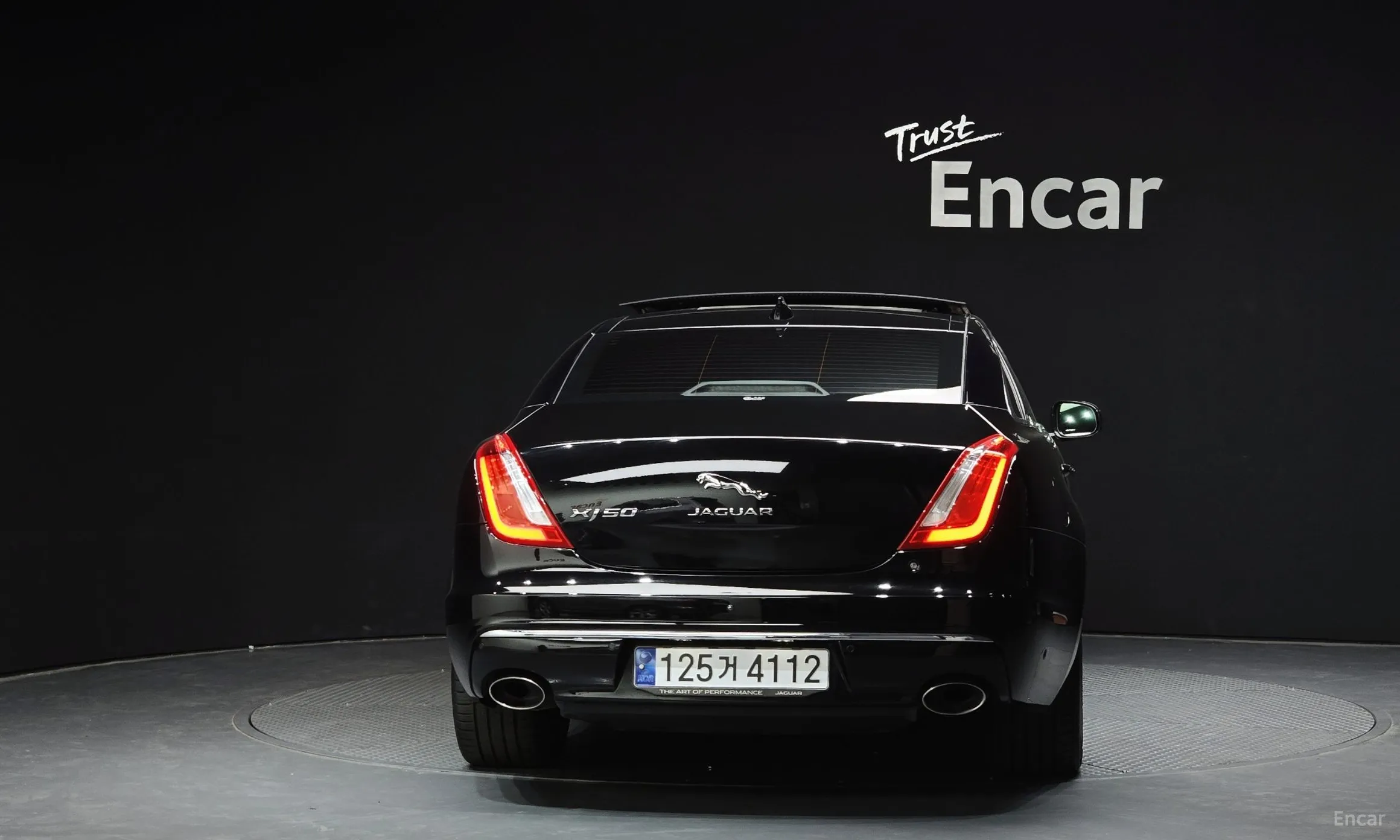 Jaguar All New XJ превью 4