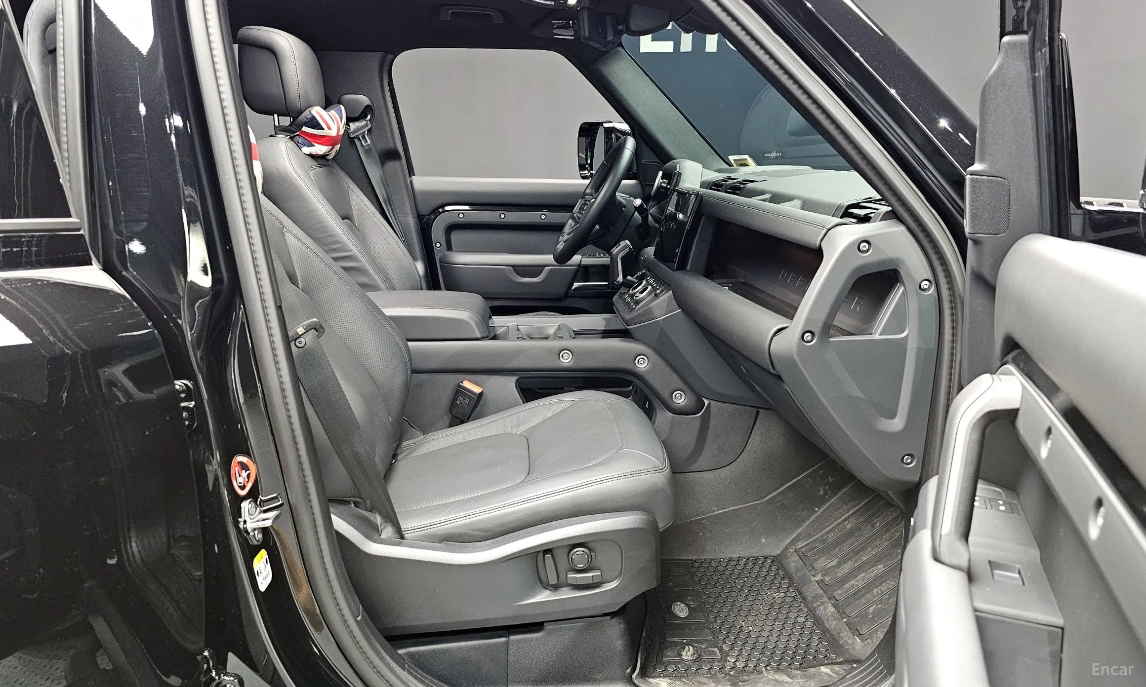 Land Rover Defender (L663) превью 11