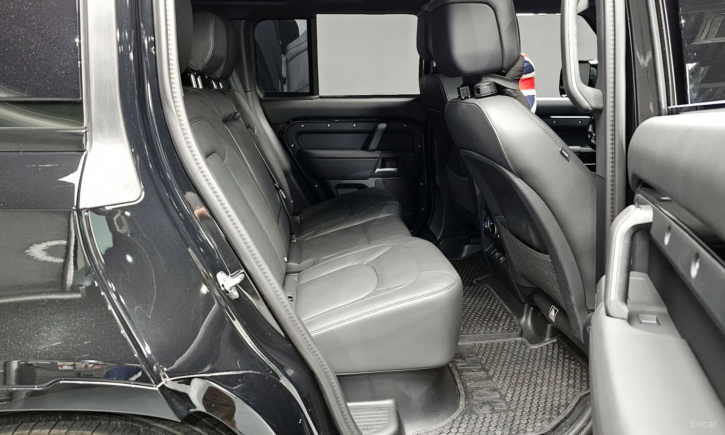 Land Rover Defender (L663) превью 12