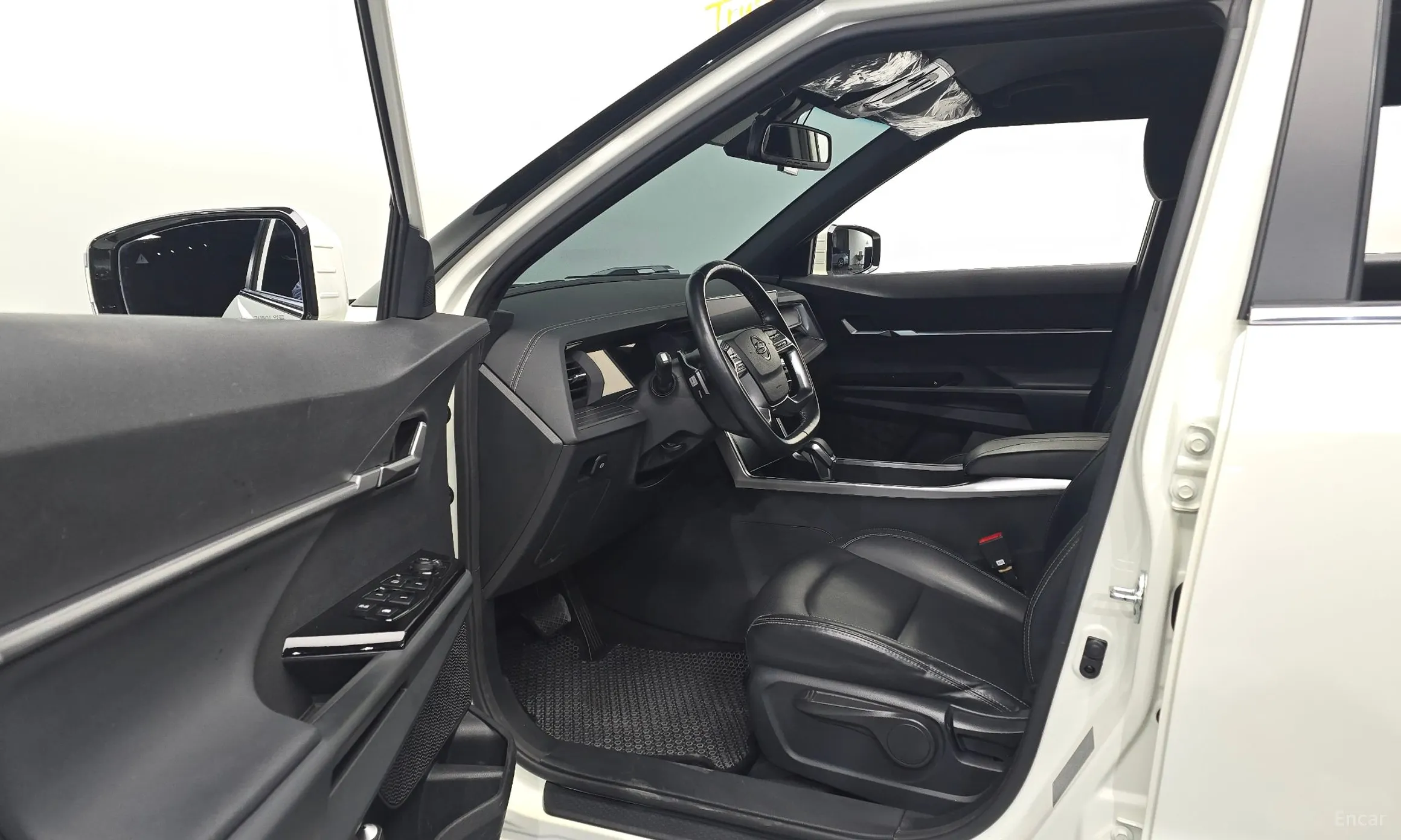 KG Mobility (SsangYong) Torres превью 10