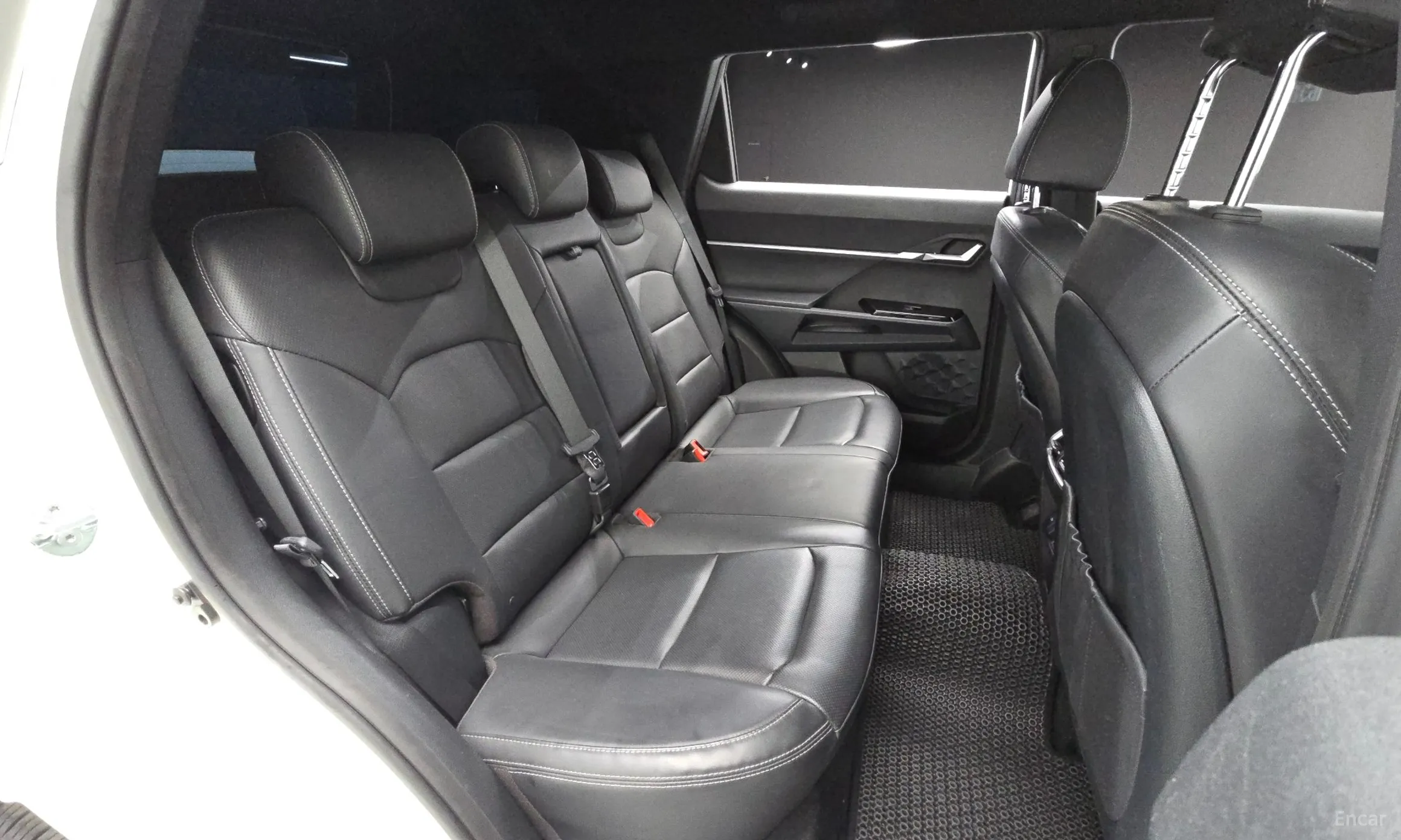 KG Mobility (SsangYong) Torres превью 12