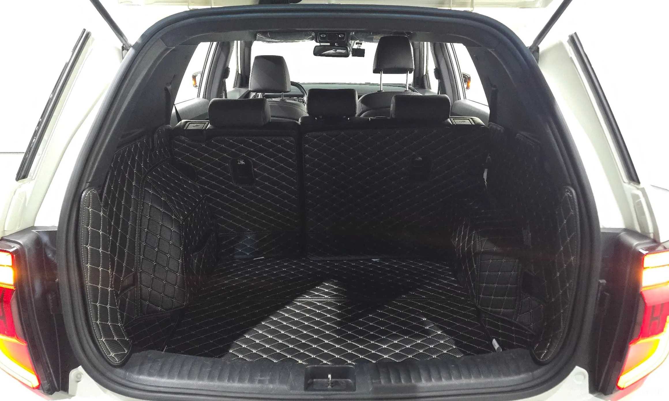 KG Mobility (SsangYong) Torres превью 20