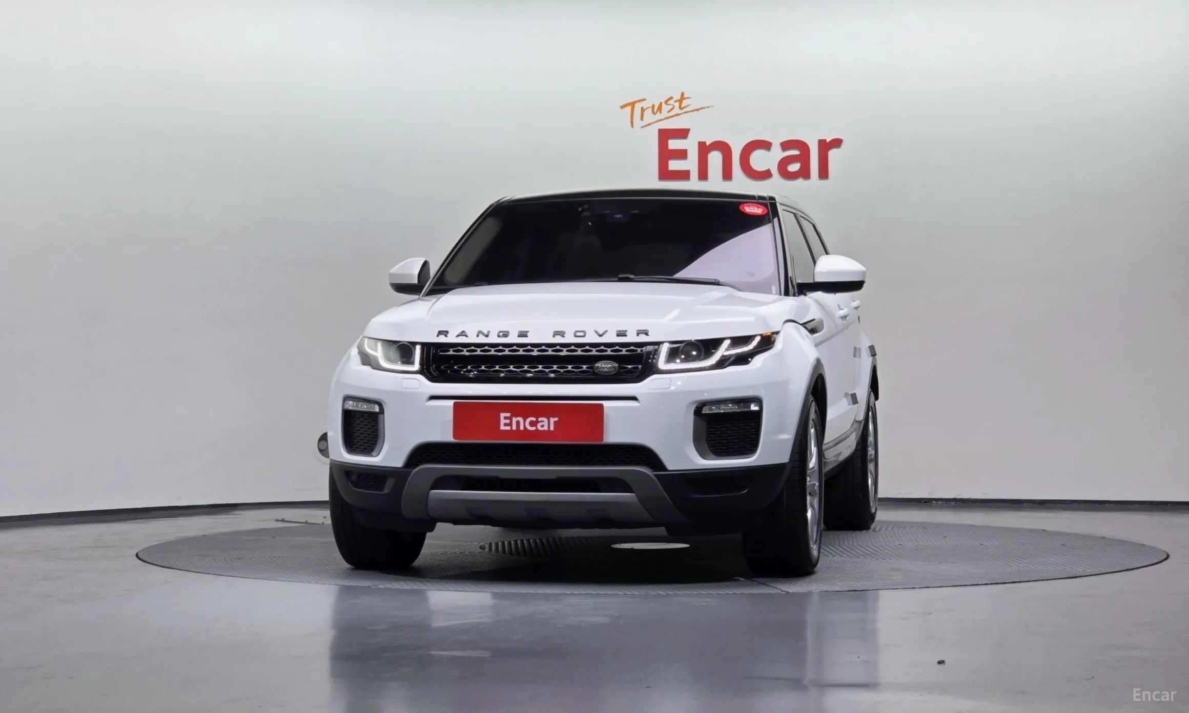 Land Rover Range Rover Evoque превью 3