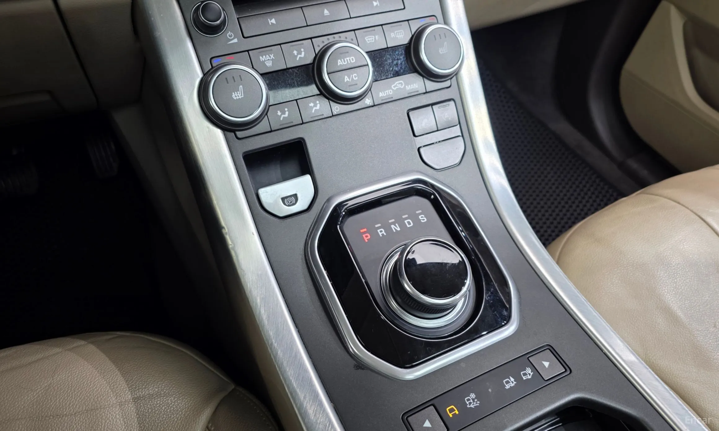 Land Rover Range Rover Evoque превью 9