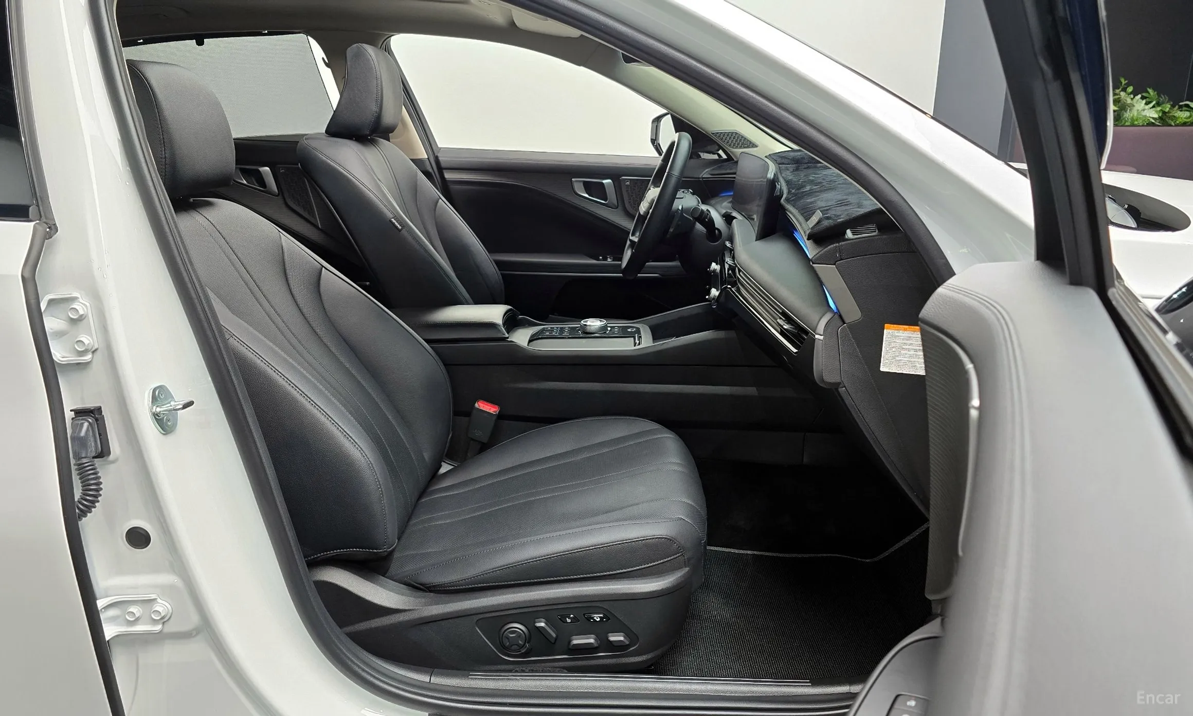 Kia K8 Hybrid превью 10