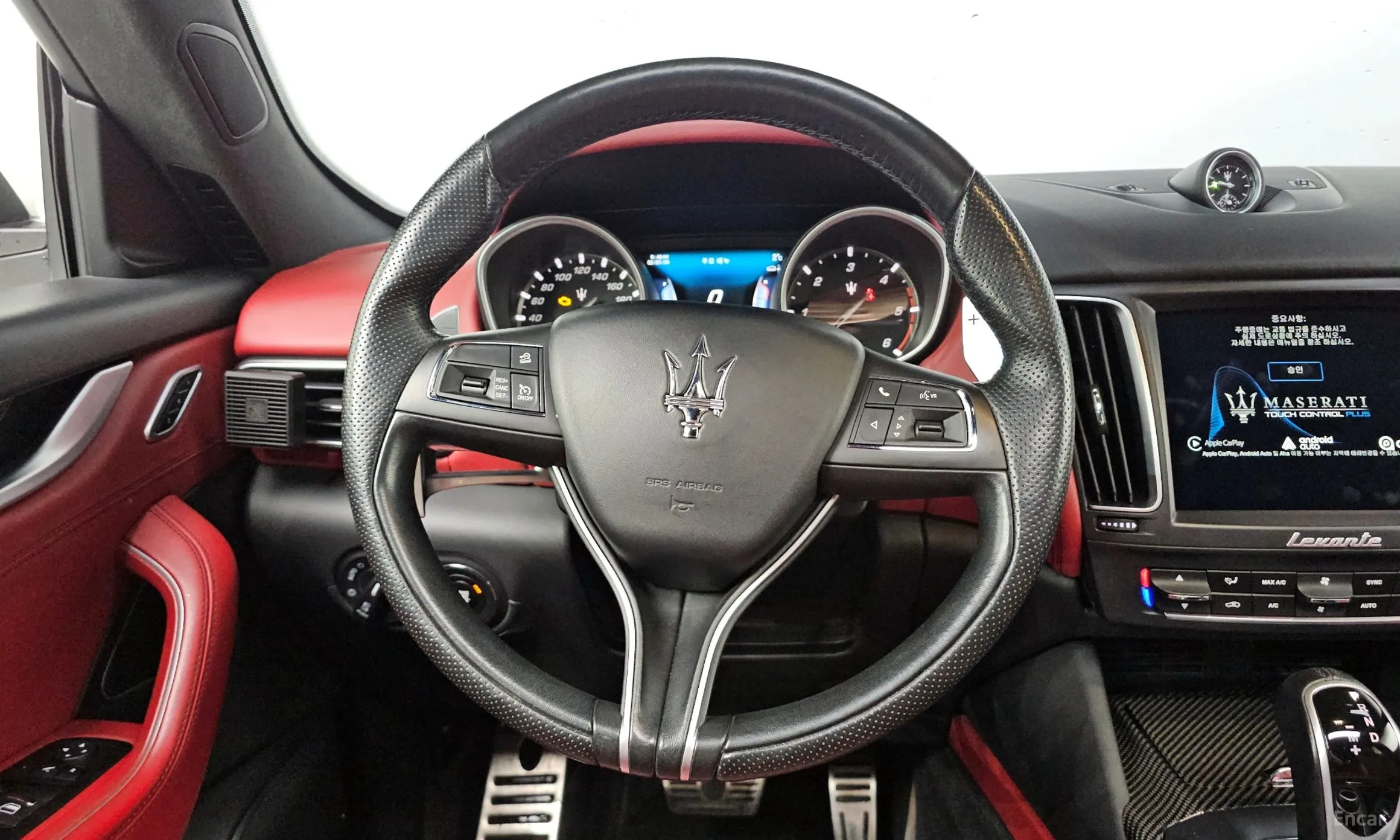 Maserati Levante превью 11