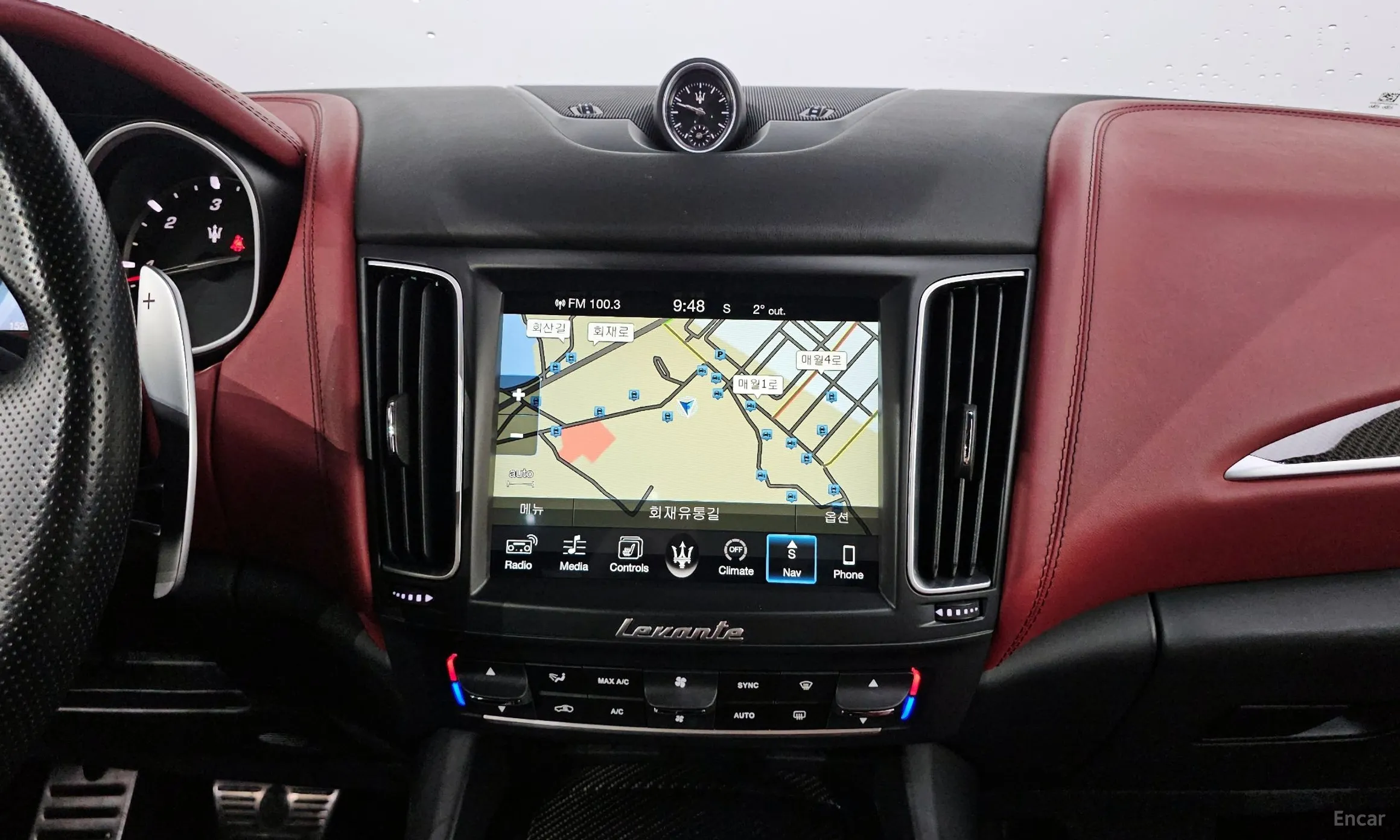 Maserati Levante превью 12