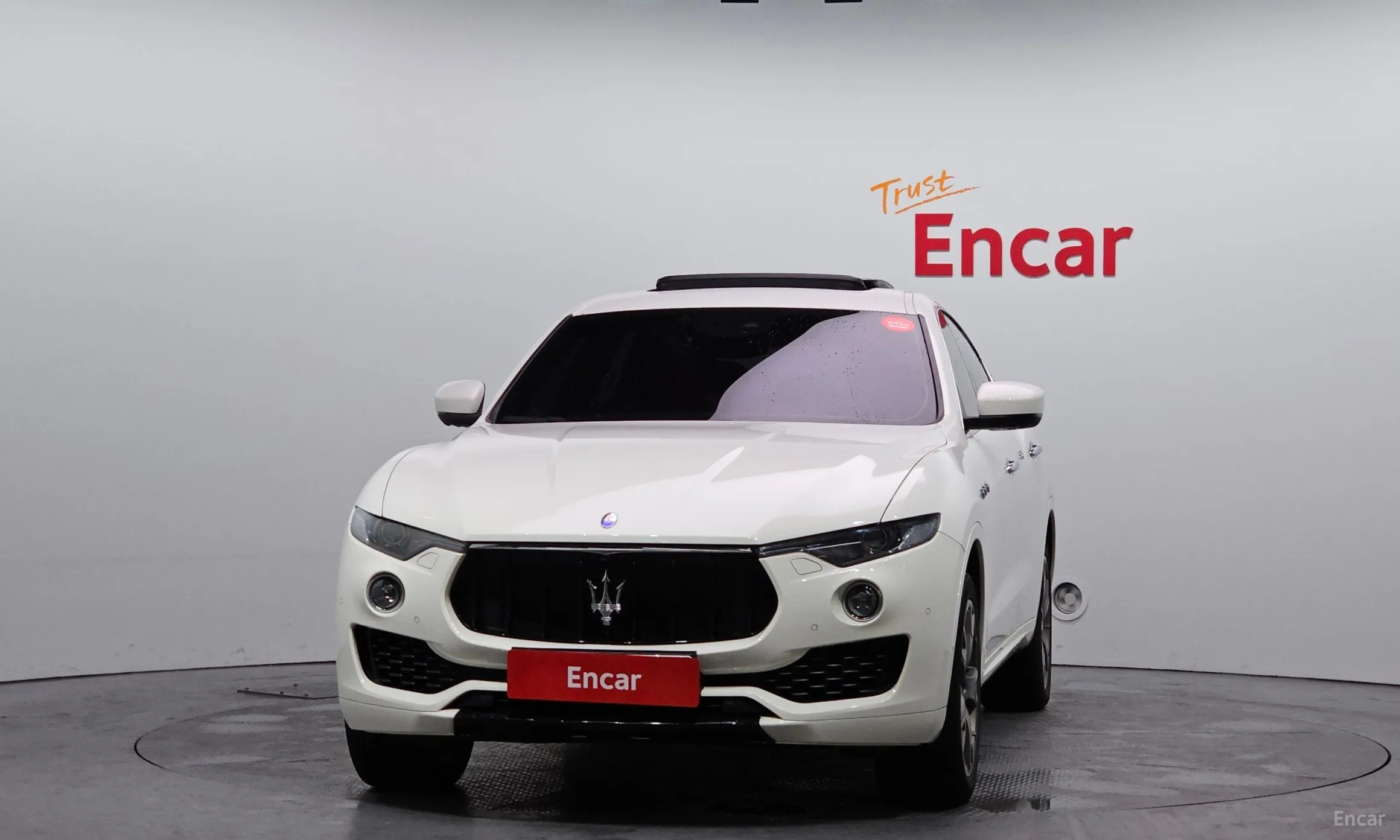 Maserati Levante превью 3