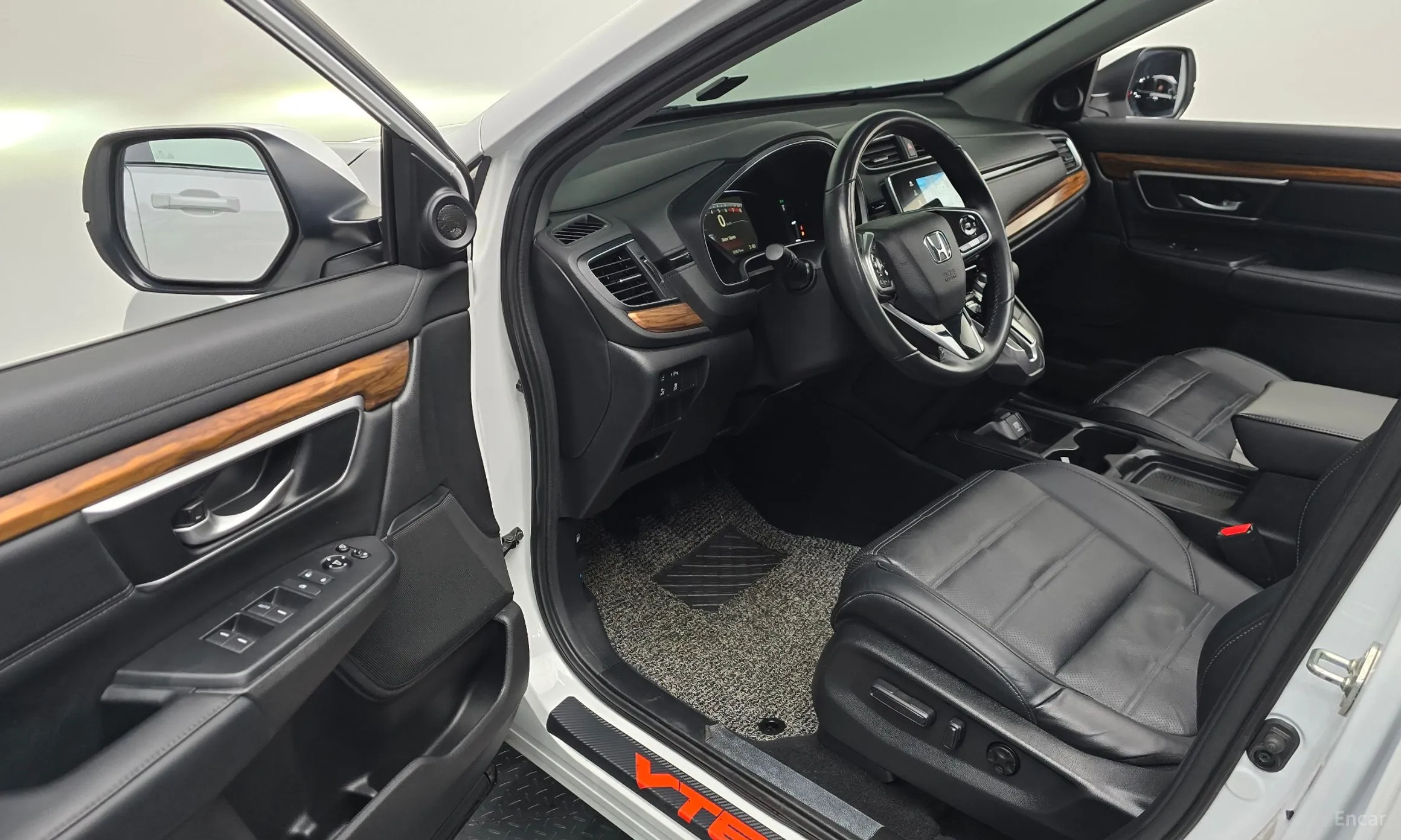 Honda CR-V 5th generation превью 11