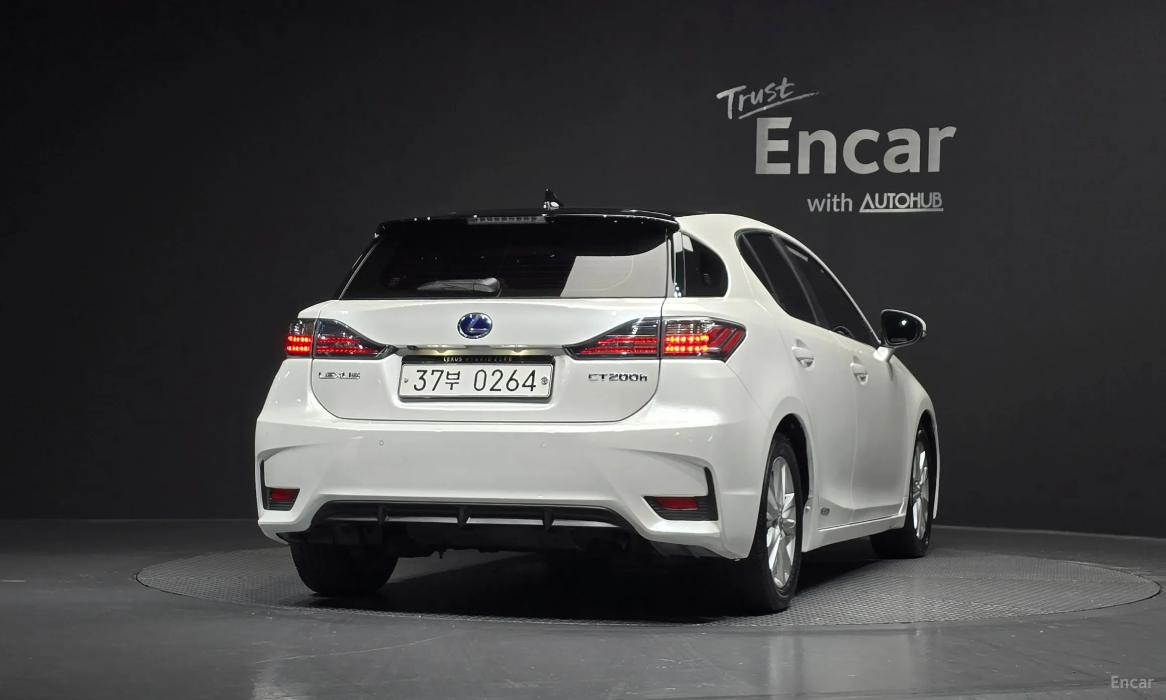 Lexus CT200h превью 4