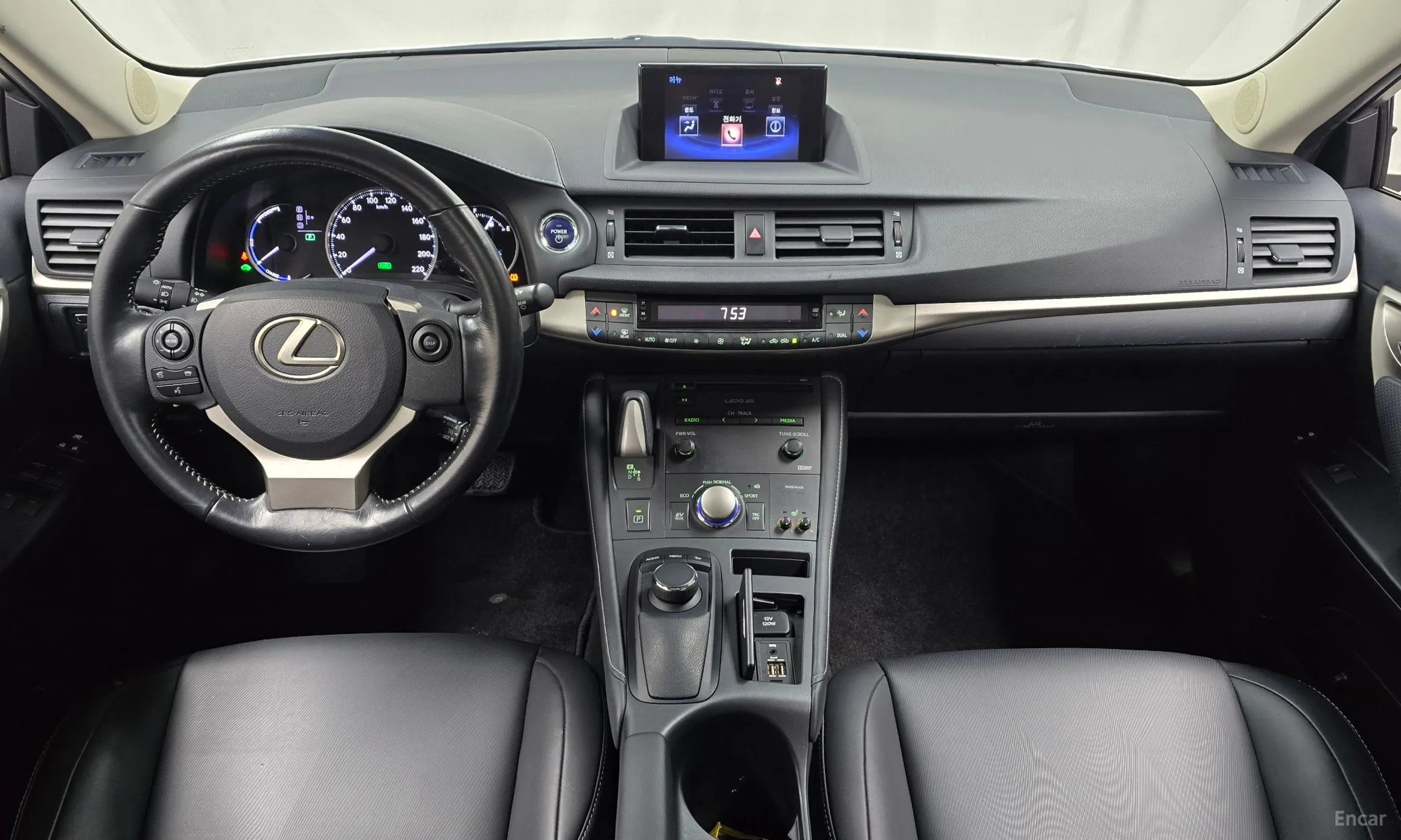 Lexus CT200h превью 7