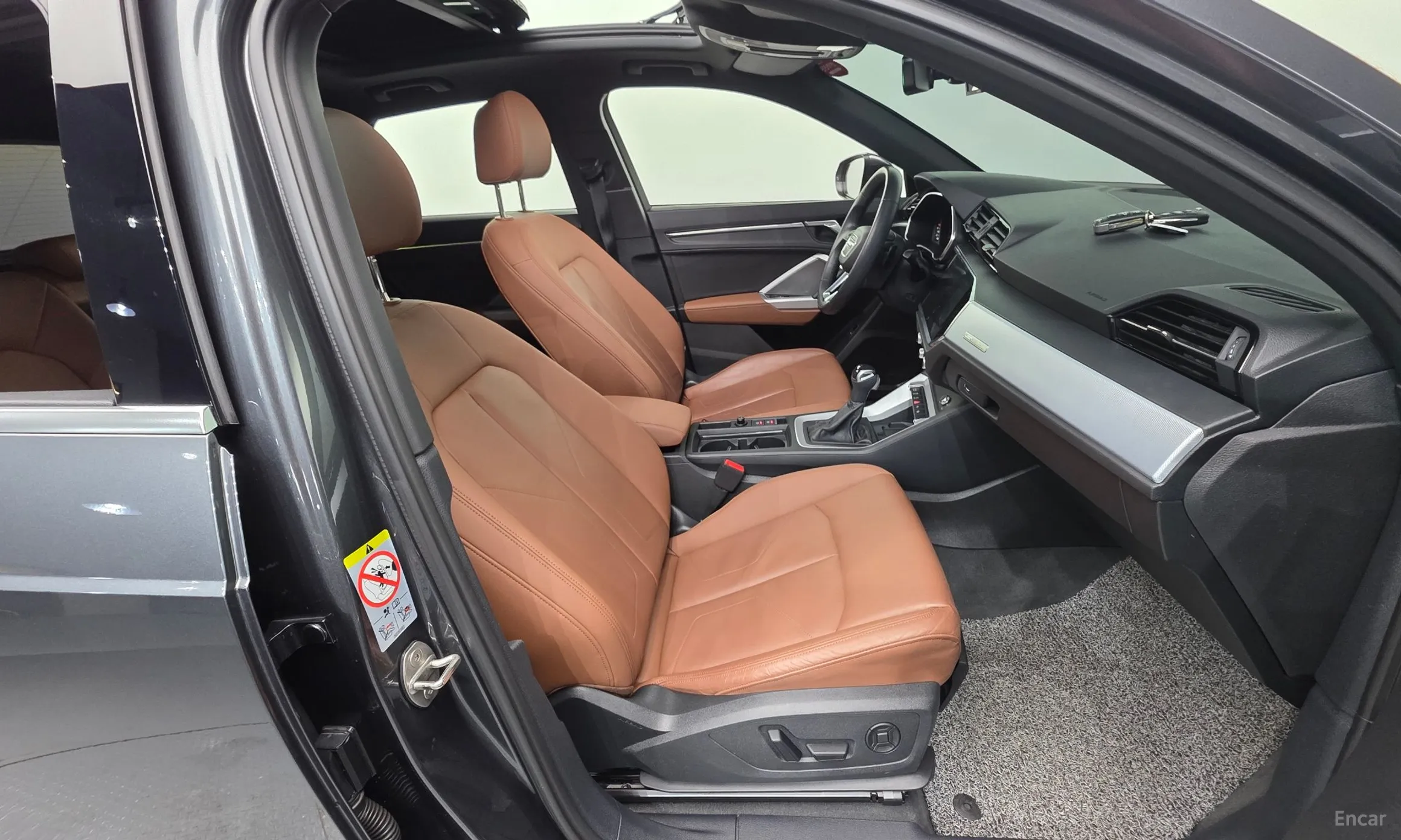 Audi Q3 (F3) превью 10