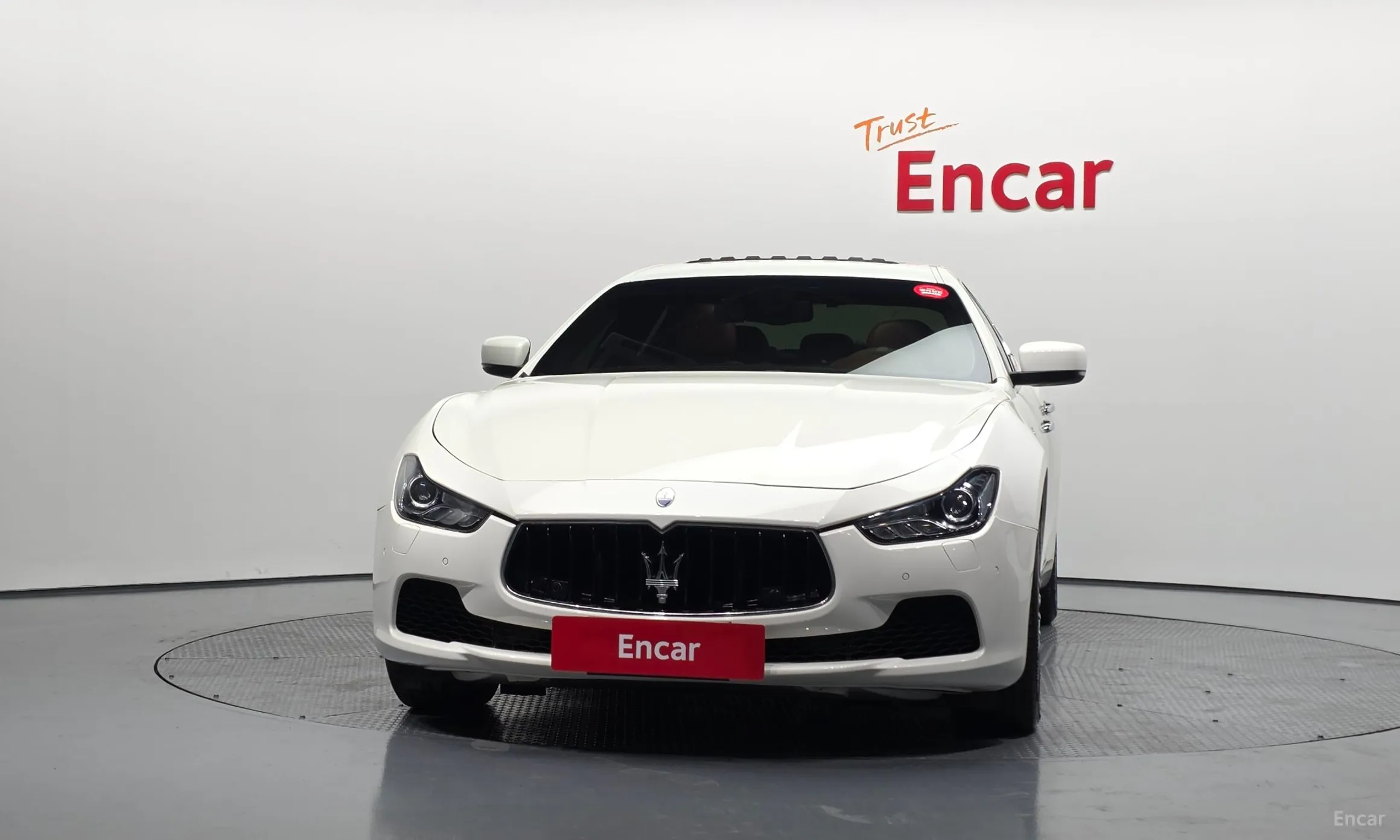 Maserati Ghibli превью 3
