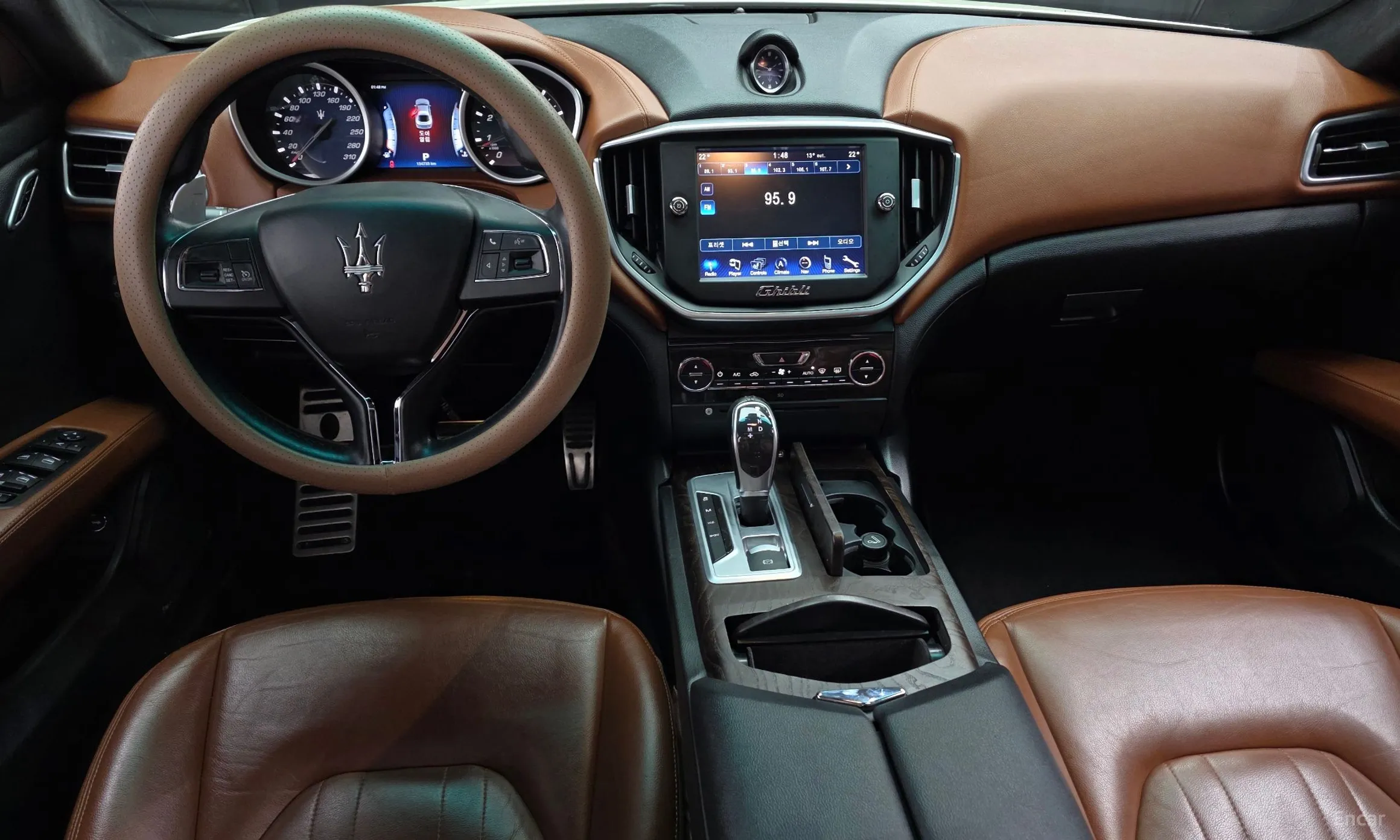 Maserati Ghibli превью 7