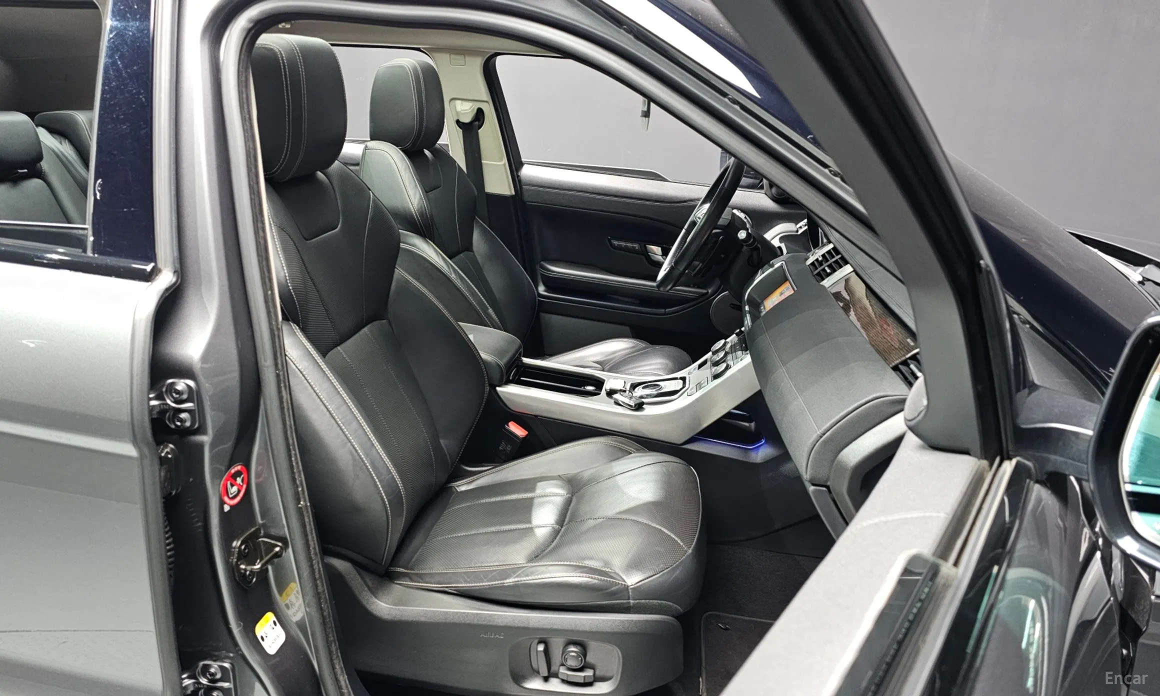 Land Rover Range Rover Evoque превью 11