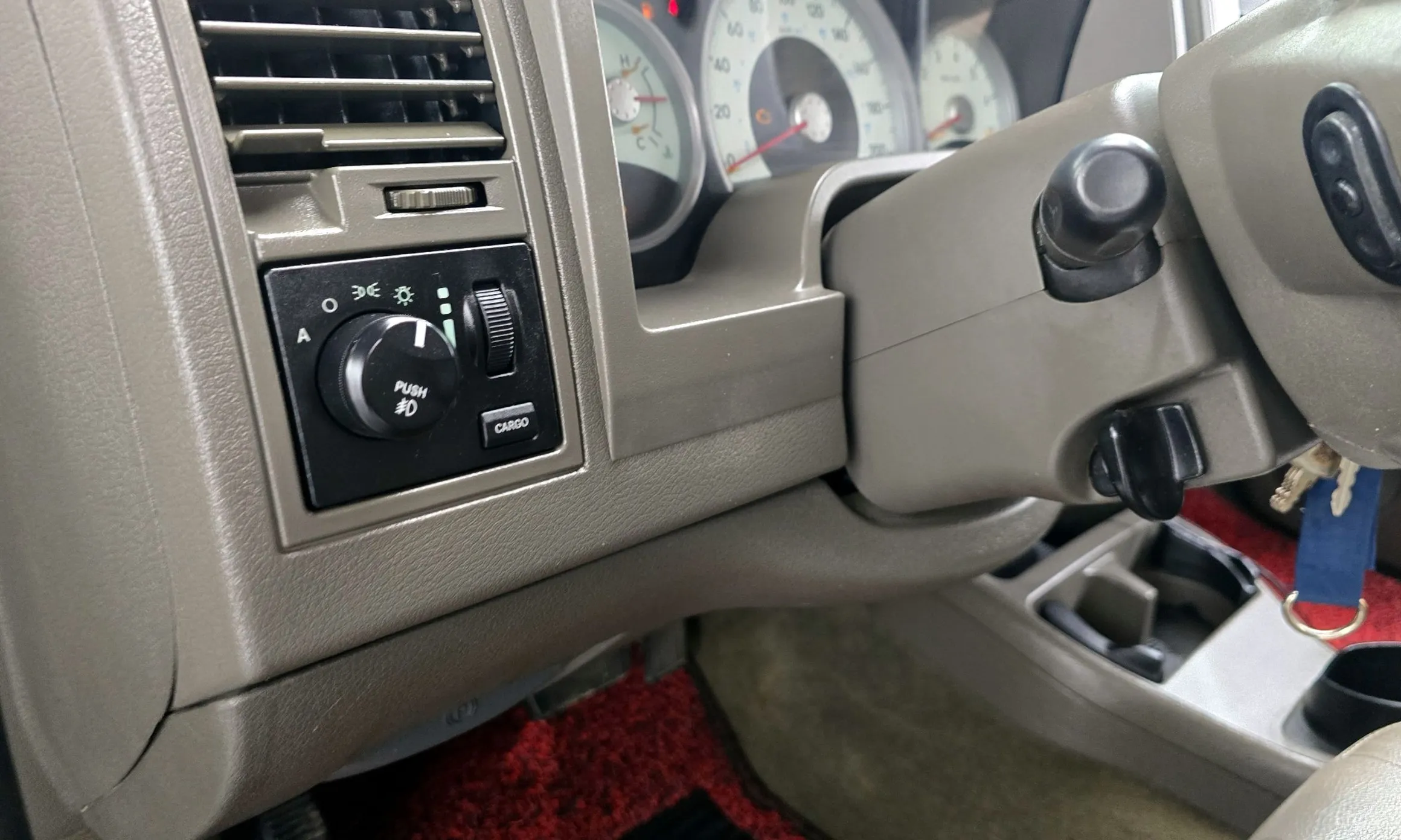 Dodge Dakota превью 16