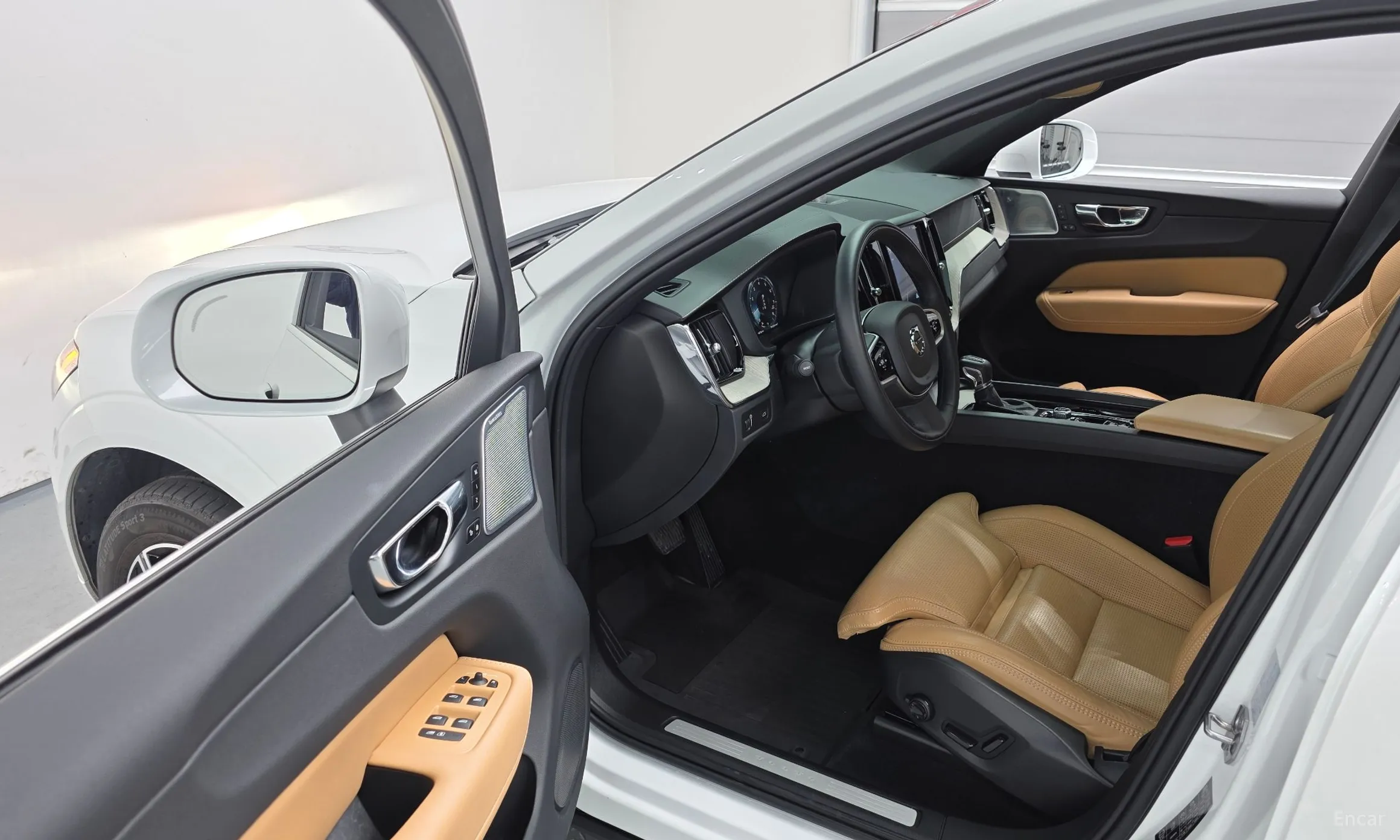 Volvo XC60 Gen 2 превью 11