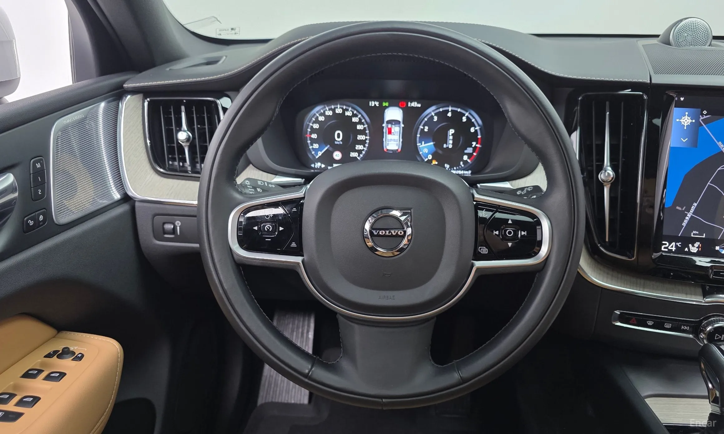 Volvo XC60 Gen 2 превью 13