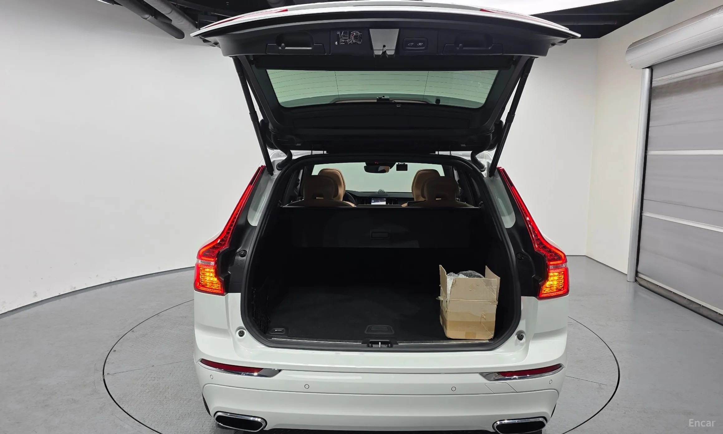 Volvo XC60 Gen 2 превью 20