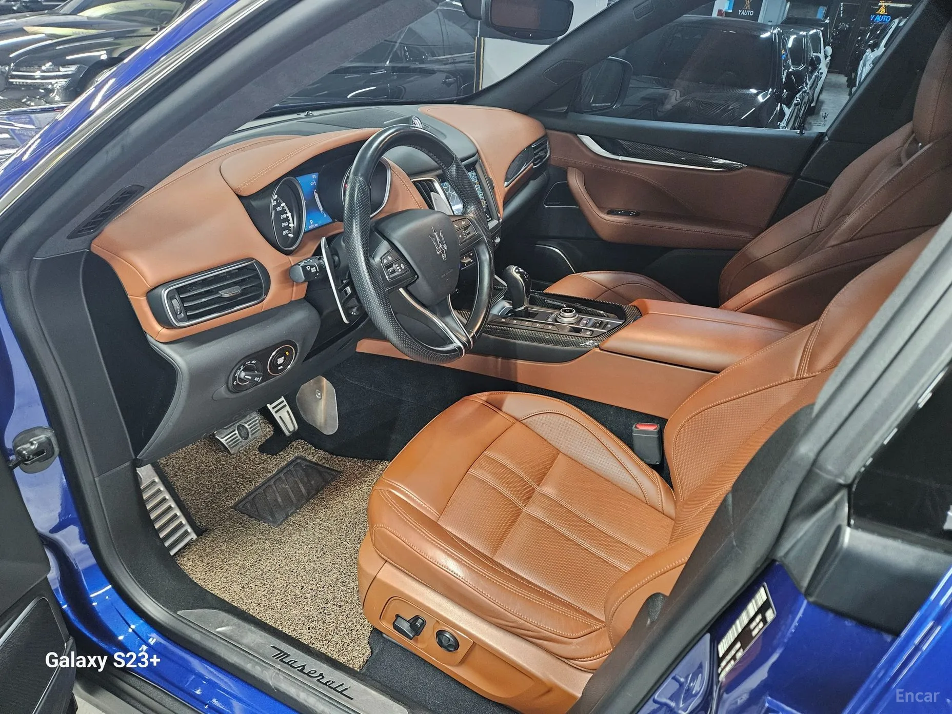 Maserati Levante превью 10