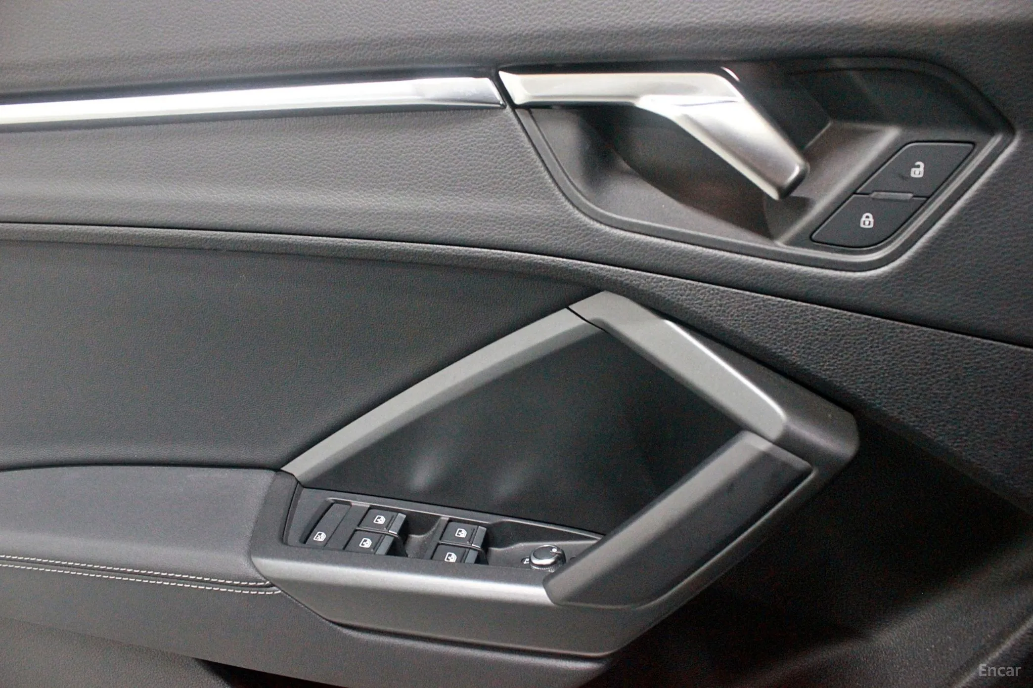 Audi Q3 (F3) превью 10