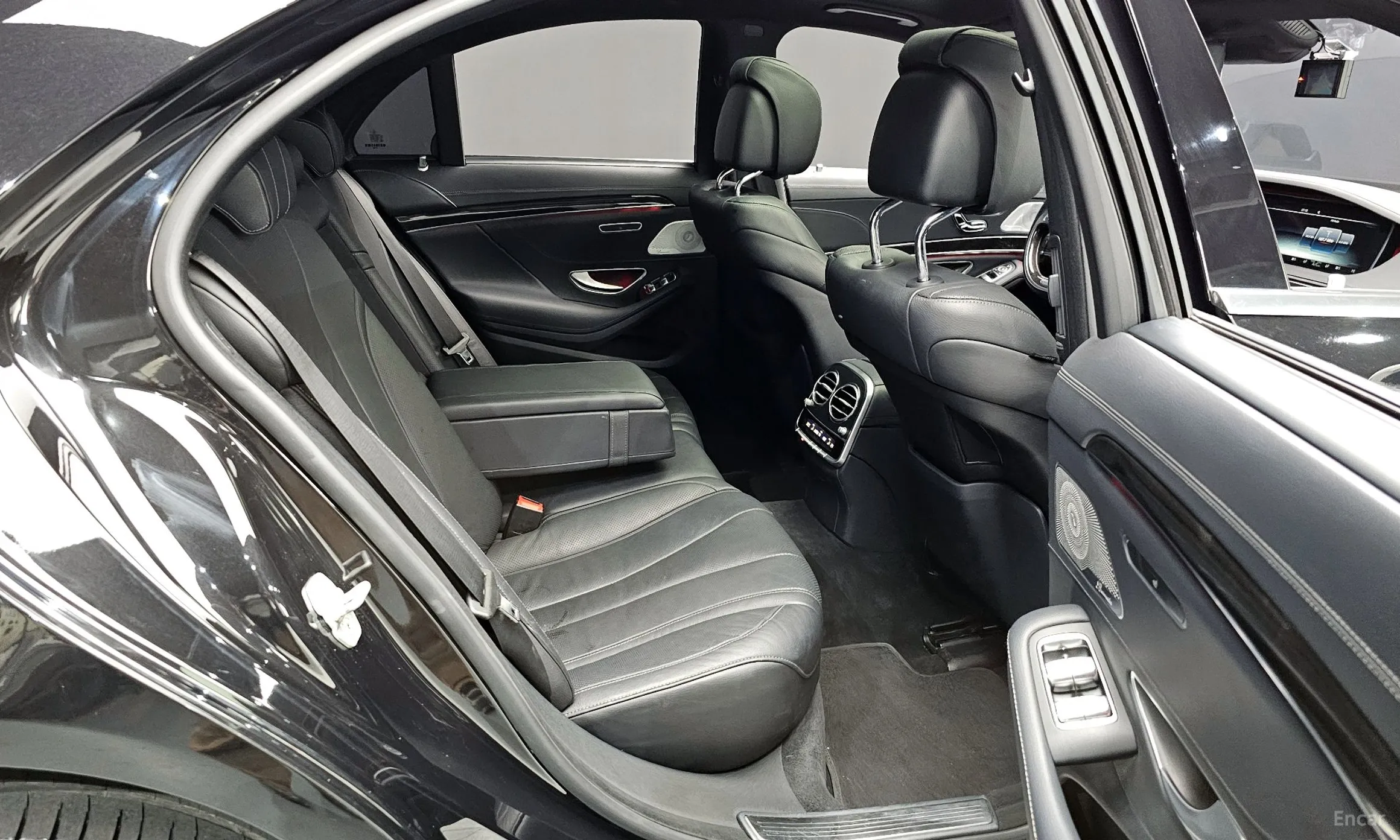 Mercedes Benz S-Class W222 превью 12