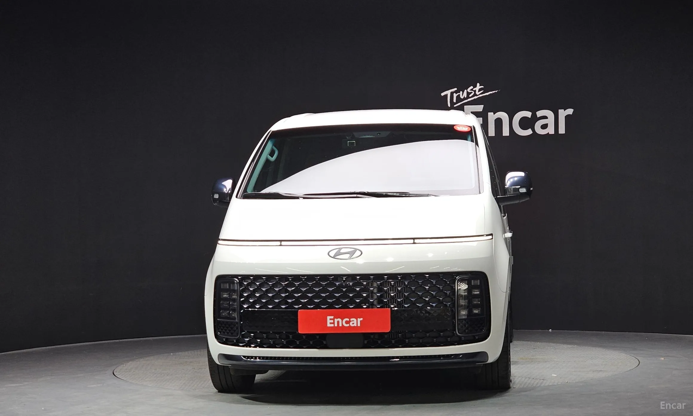 Hyundai Staria превью 3
