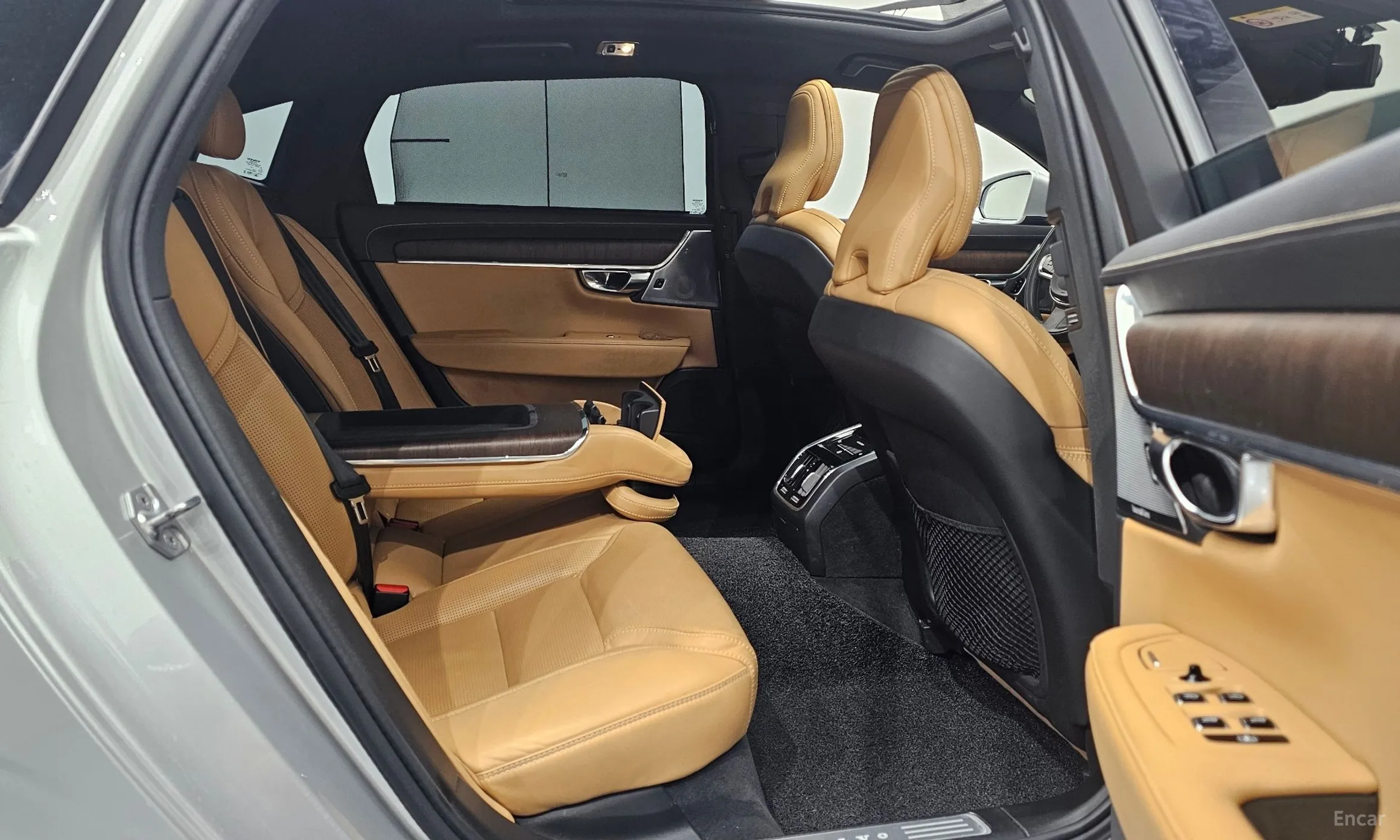 Volvo S90 превью 11