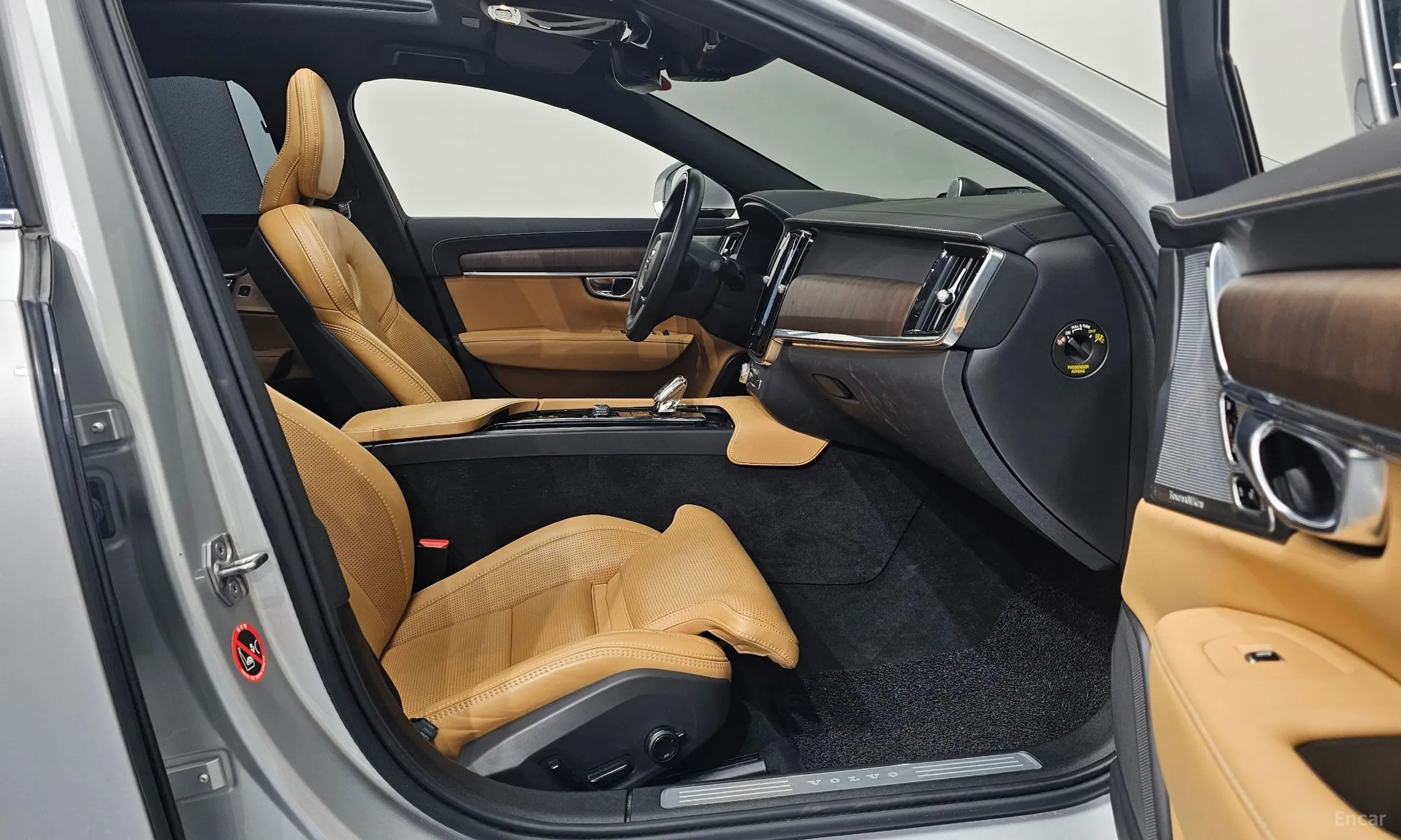 Volvo S90 превью 12