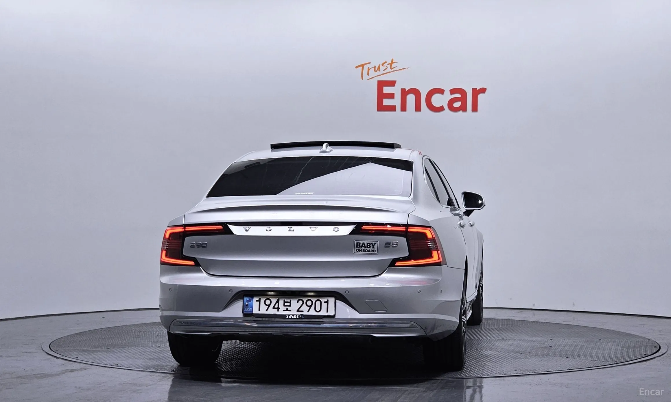 Volvo S90 превью 4