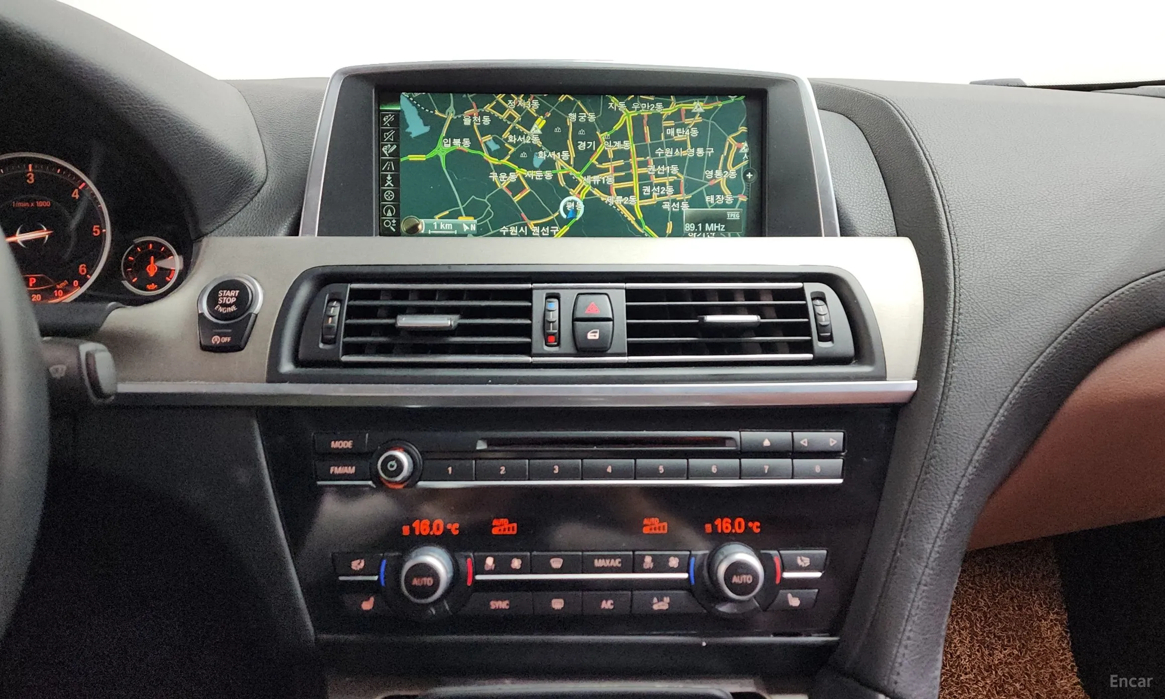 BMW 6 Series (F12) превью 15