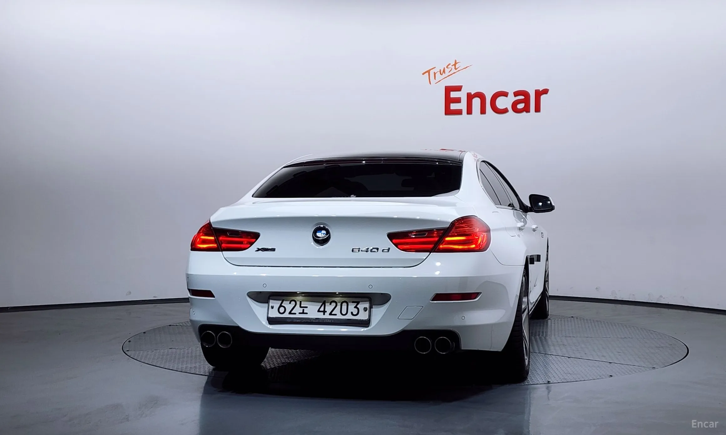BMW 6 Series (F12) превью 4