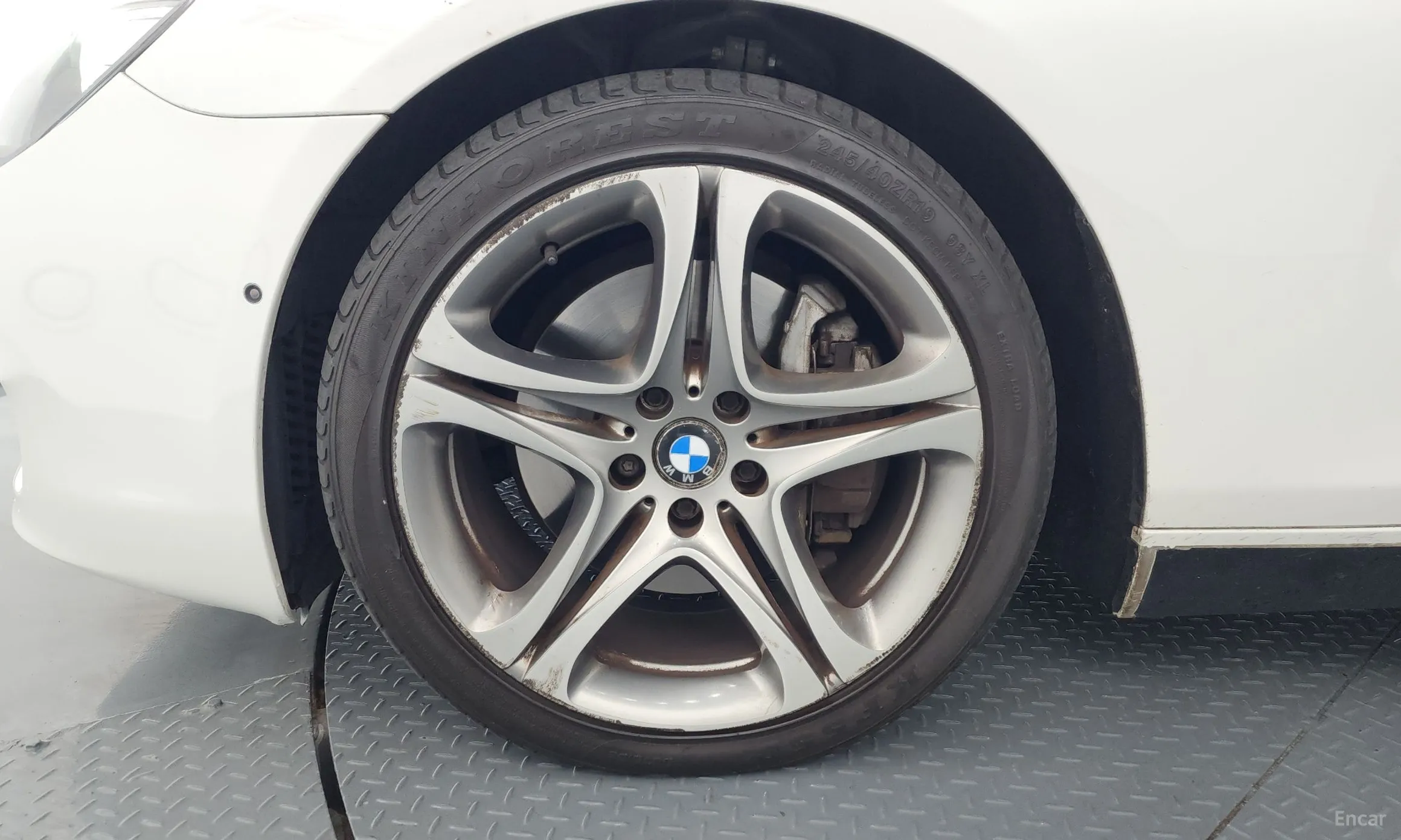 BMW 6 Series (F12) превью 5
