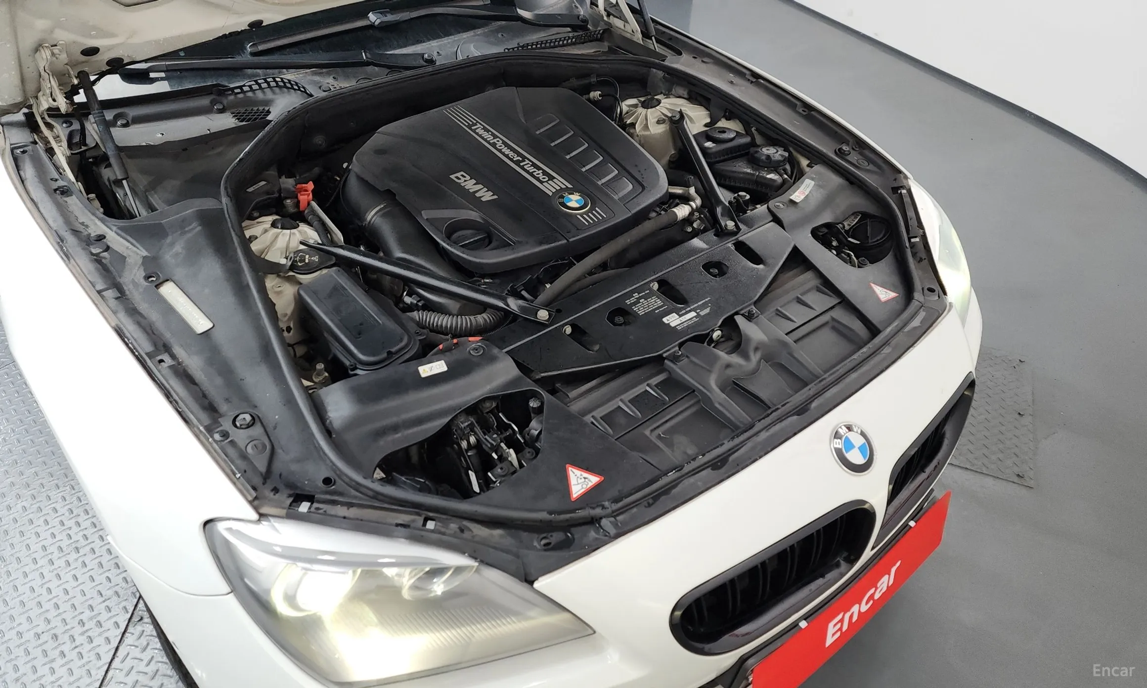 BMW 6 Series (F12) превью 6