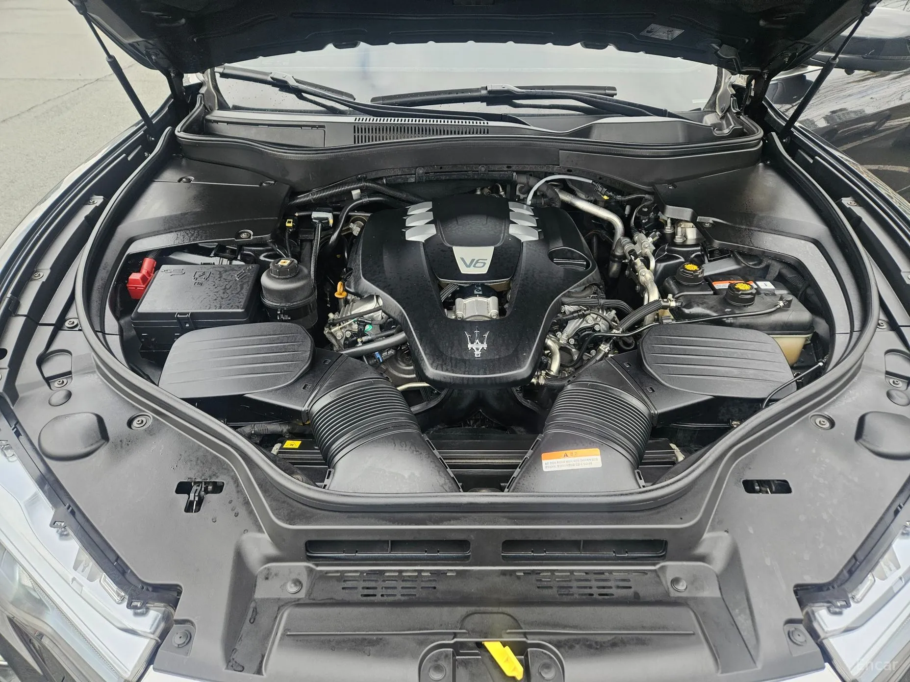 Maserati Levante превью 12