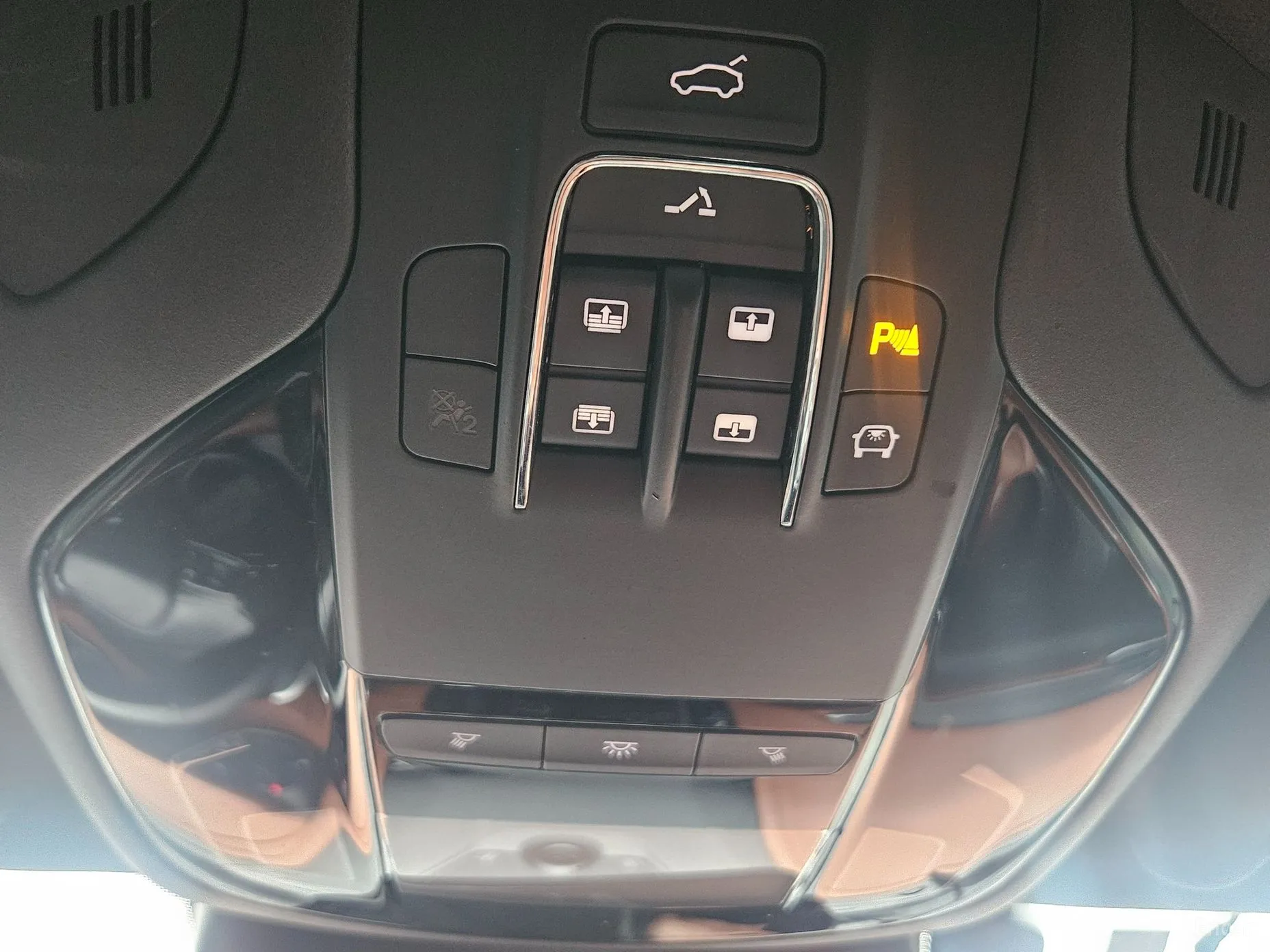 Maserati Levante превью 15