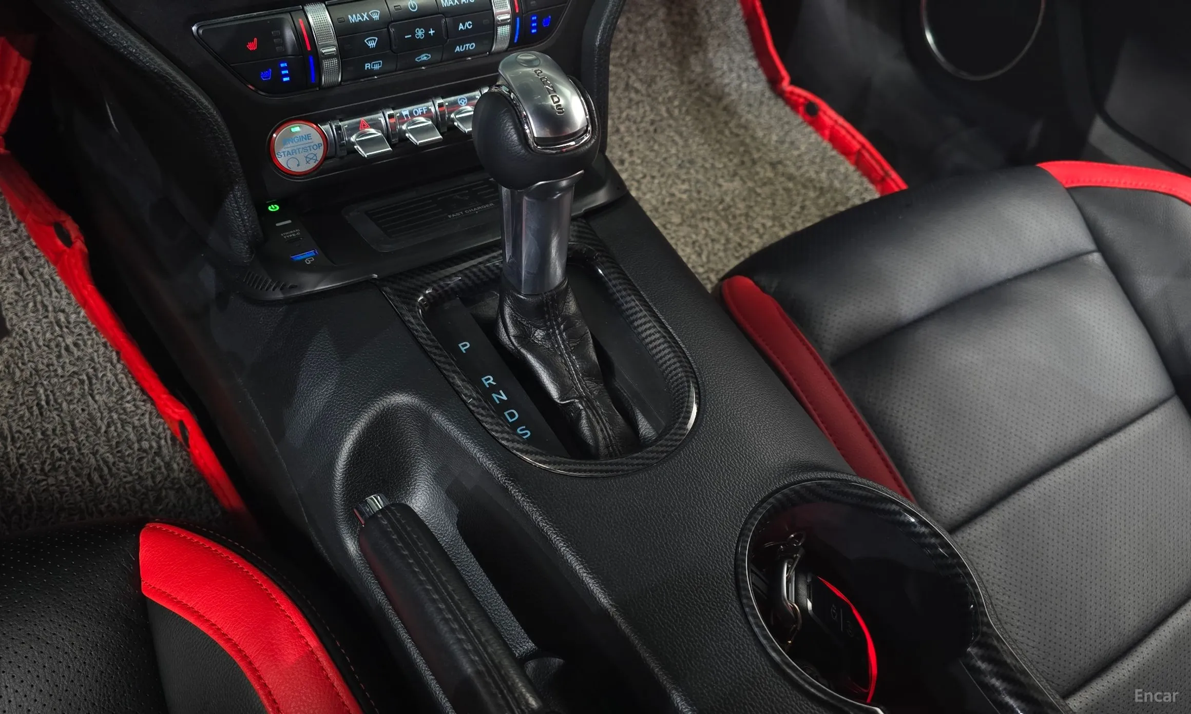 Ford Mustang превью 9
